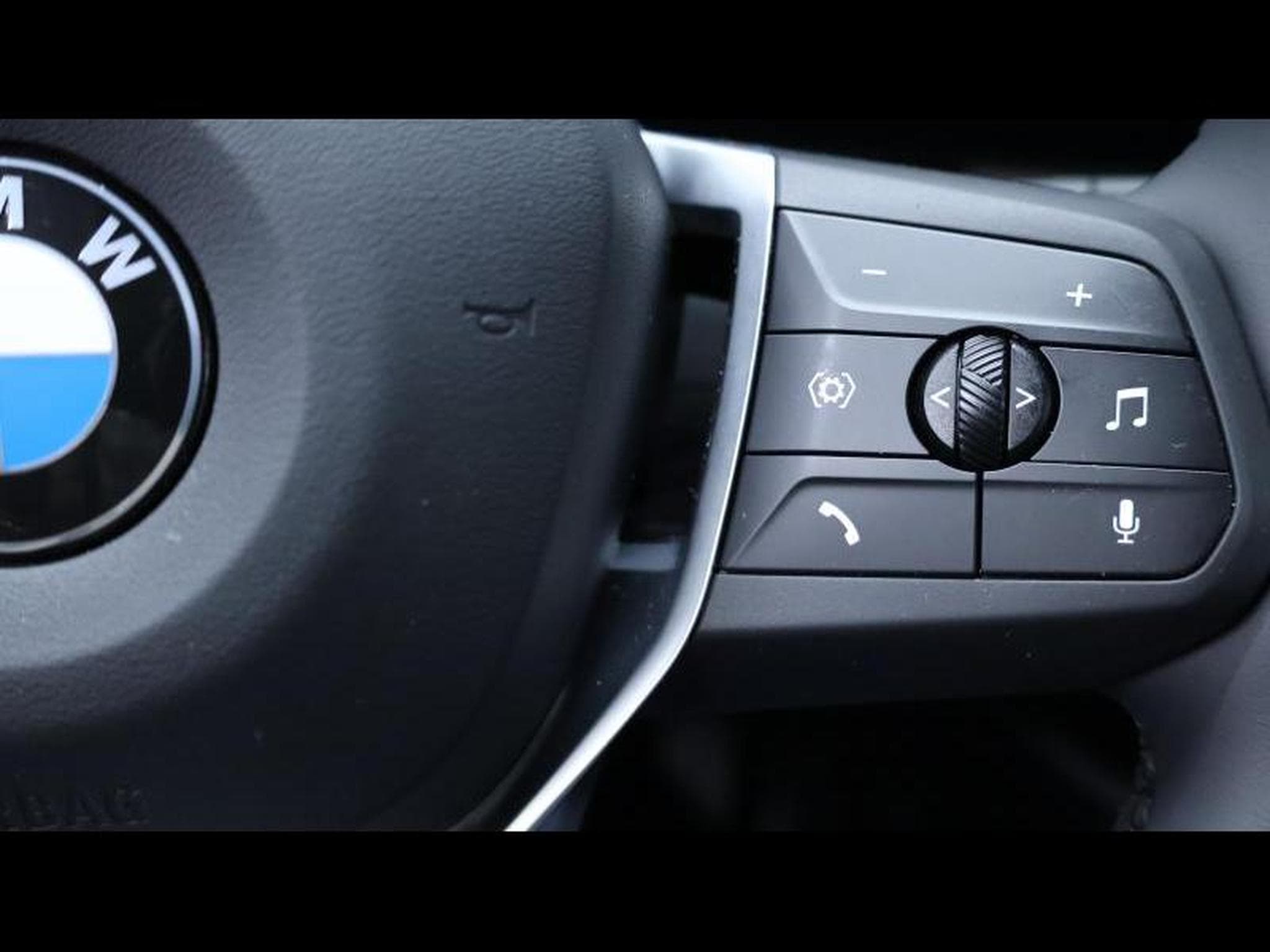 BMW 118 d Hatch F70 Steptronic (2025) - Photo 18