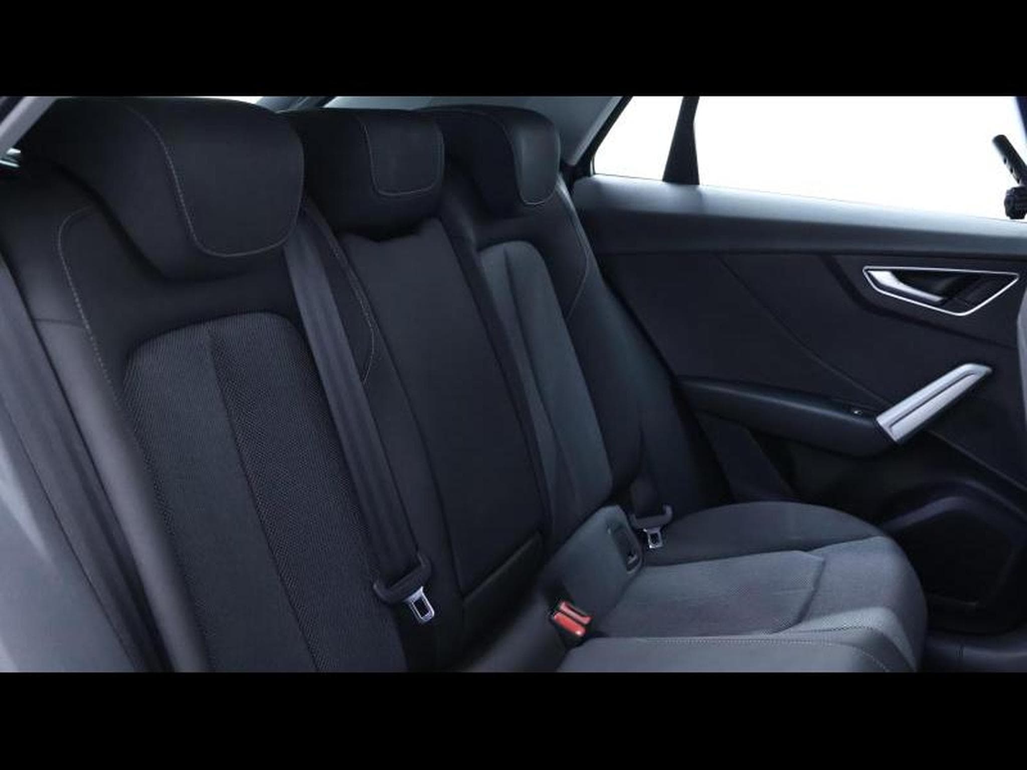 Audi Q2 35 TFSI 150 s-tronic (2022) - Photo 14