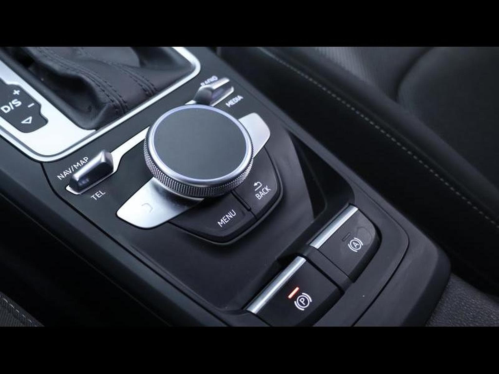Audi Q2 35 TFSI 150 s-tronic (2022) - Photo 19