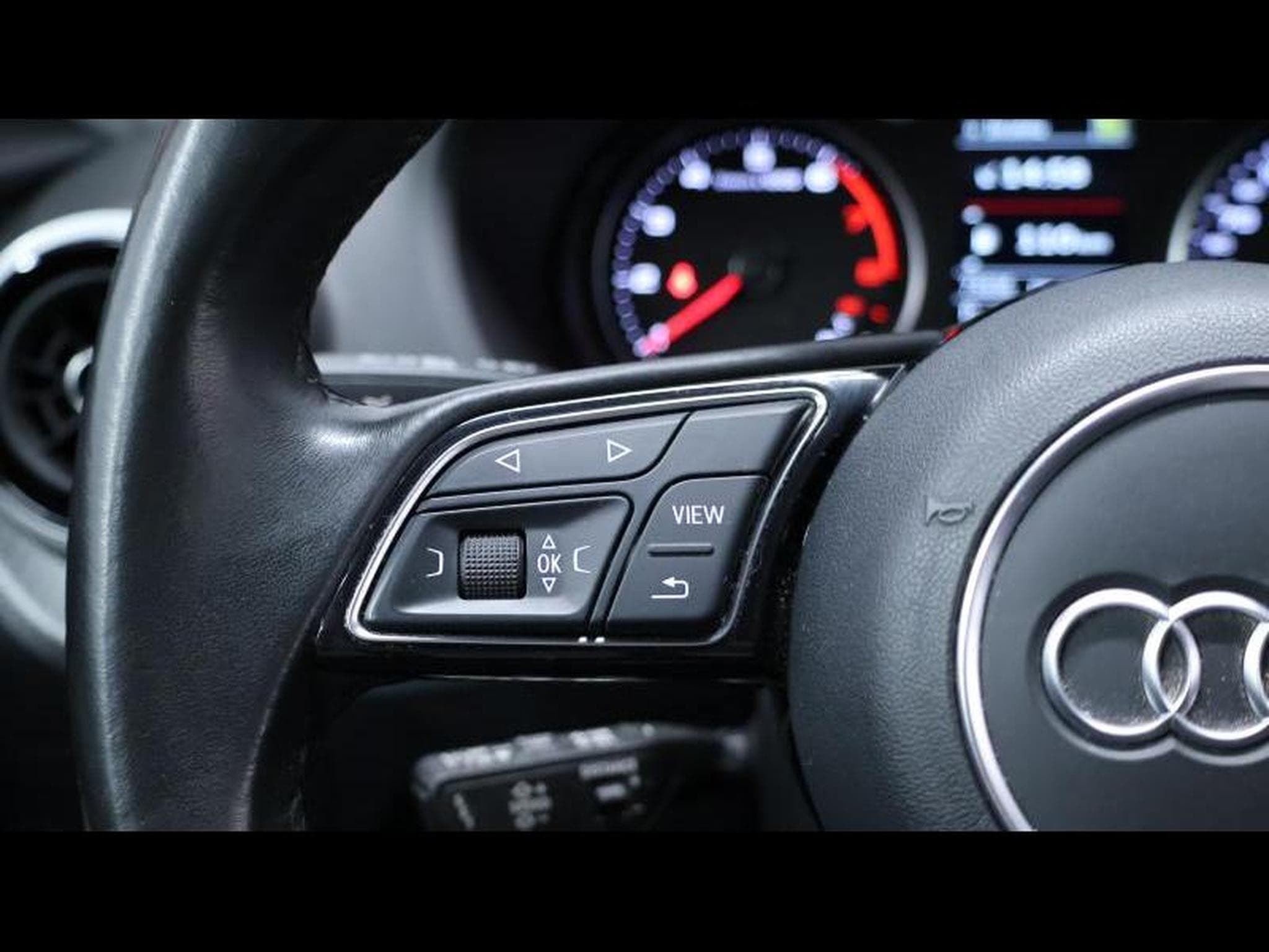 Audi Q2 35 TFSI 150 s-tronic (2022) - Photo 17