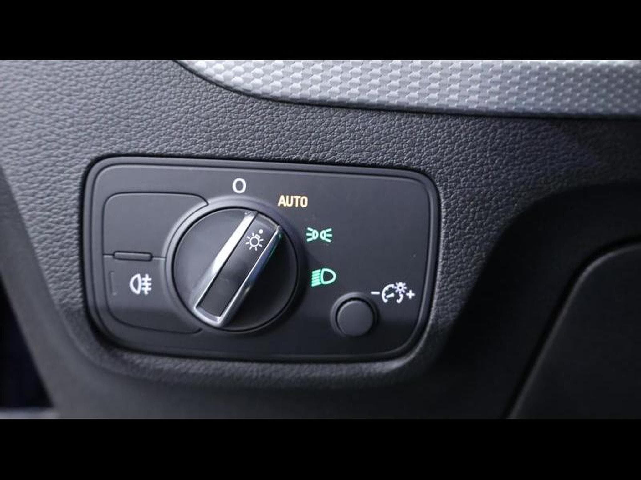 Audi Q2 35 TFSI 150 s-tronic (2022) - Photo 28