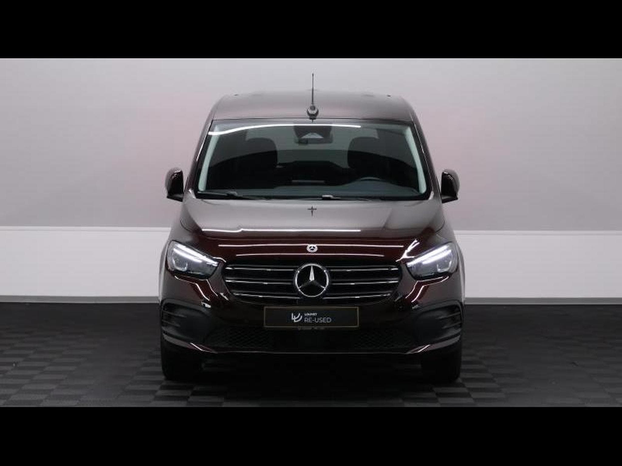Mercedes T Style 7G-DCT (2023) - Photo 2