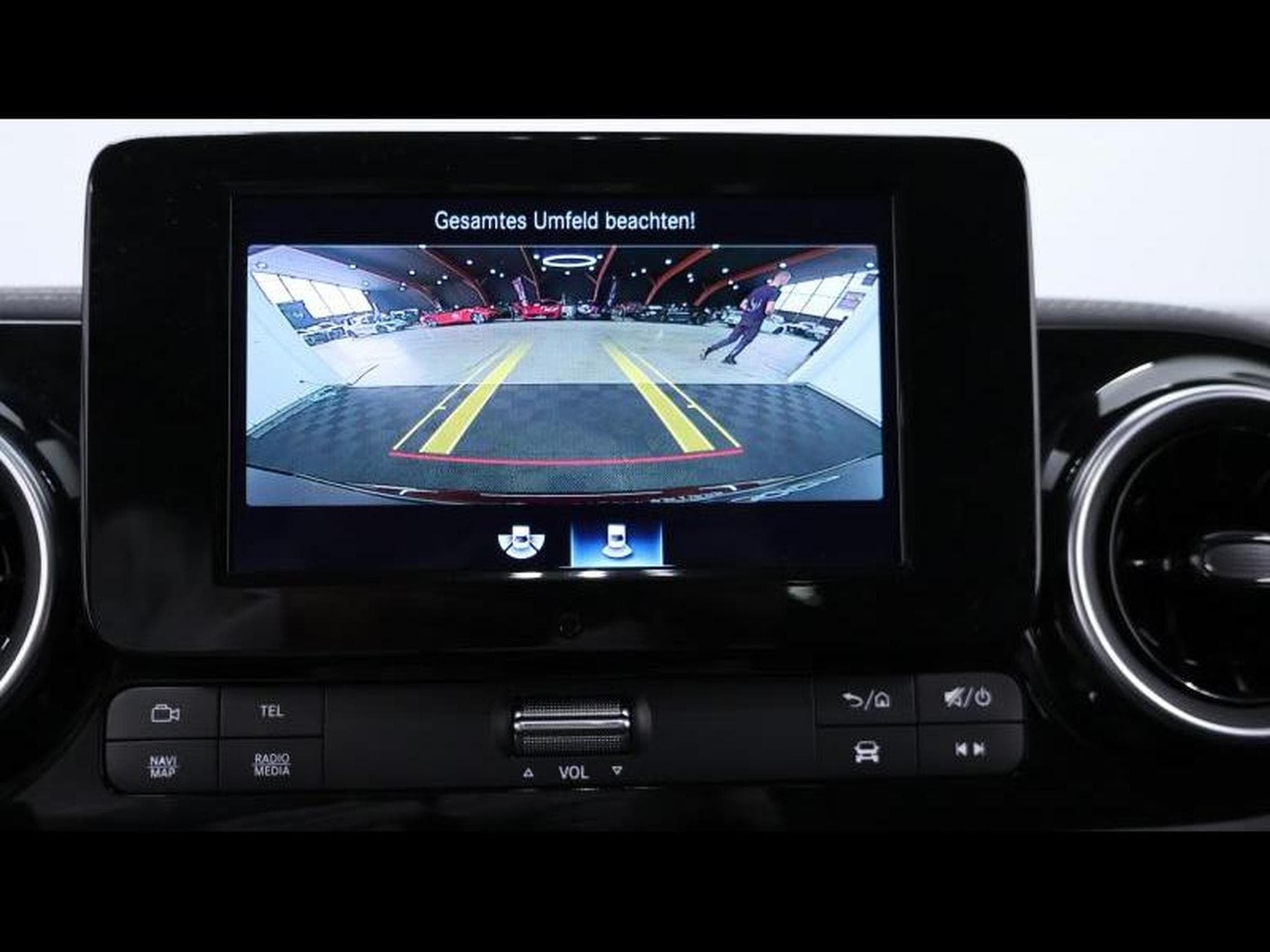 Mercedes T Style 7G-DCT (2023) - Photo 24