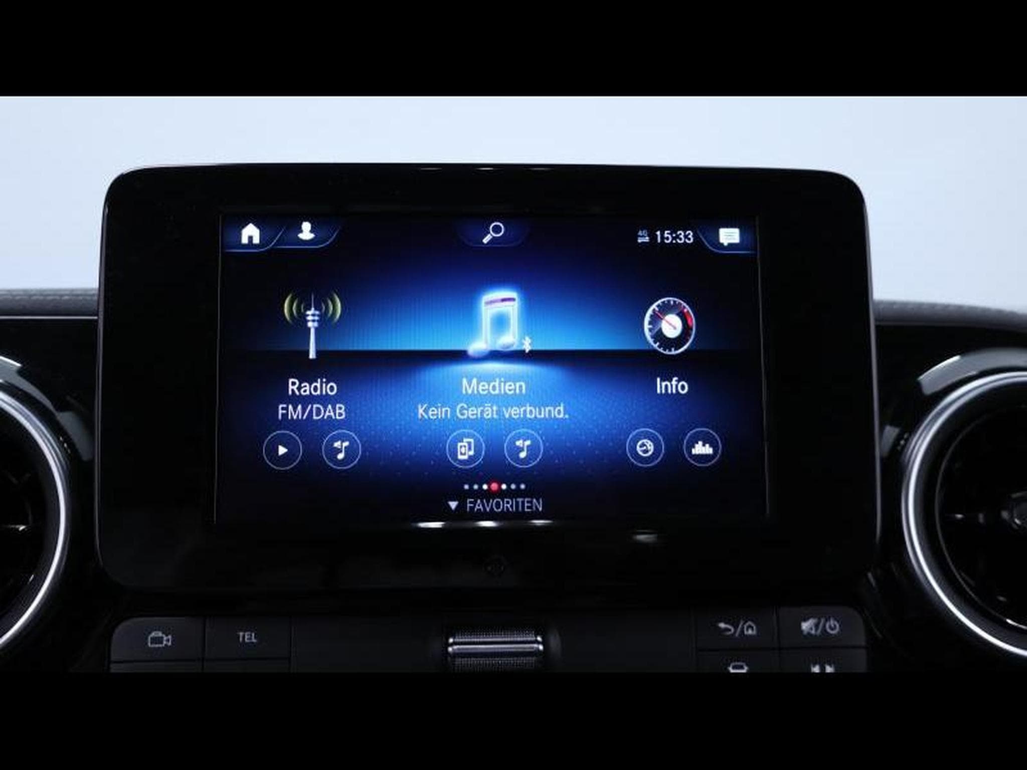 Mercedes T Style 7G-DCT (2023) - Photo 23
