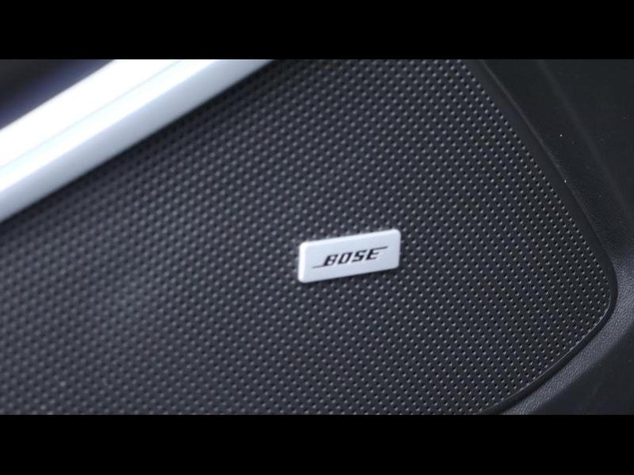 Chevrolet Camaro coupe 6.2 V8 453ch 50th anniversary boite manuelle (2016) - Photo 36