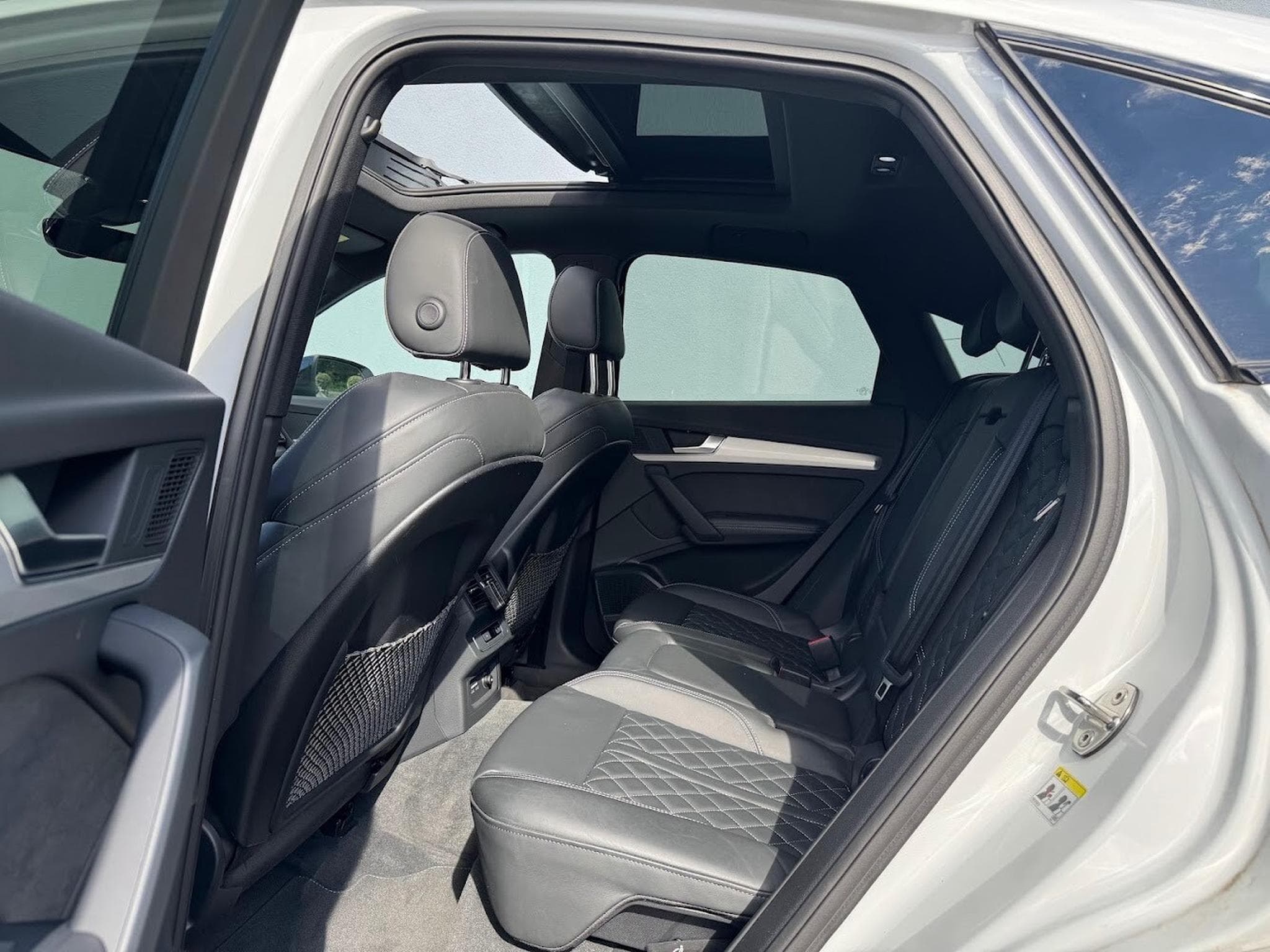 Audi SQ5 SPORTBACK 342 CV 1 ERE MAIN CARNET (2022) - Foto 4