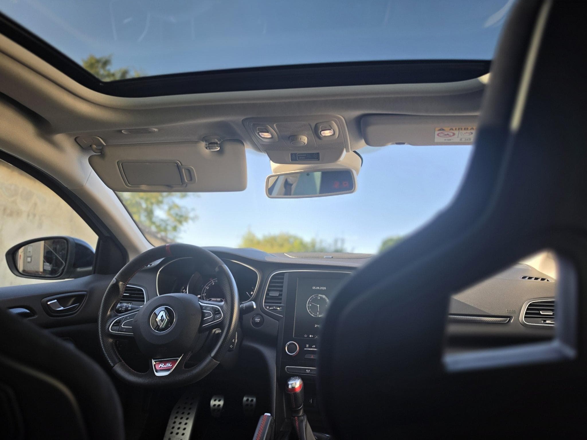 Renault Megane 4 RS Trophy (2020) - Photo 9