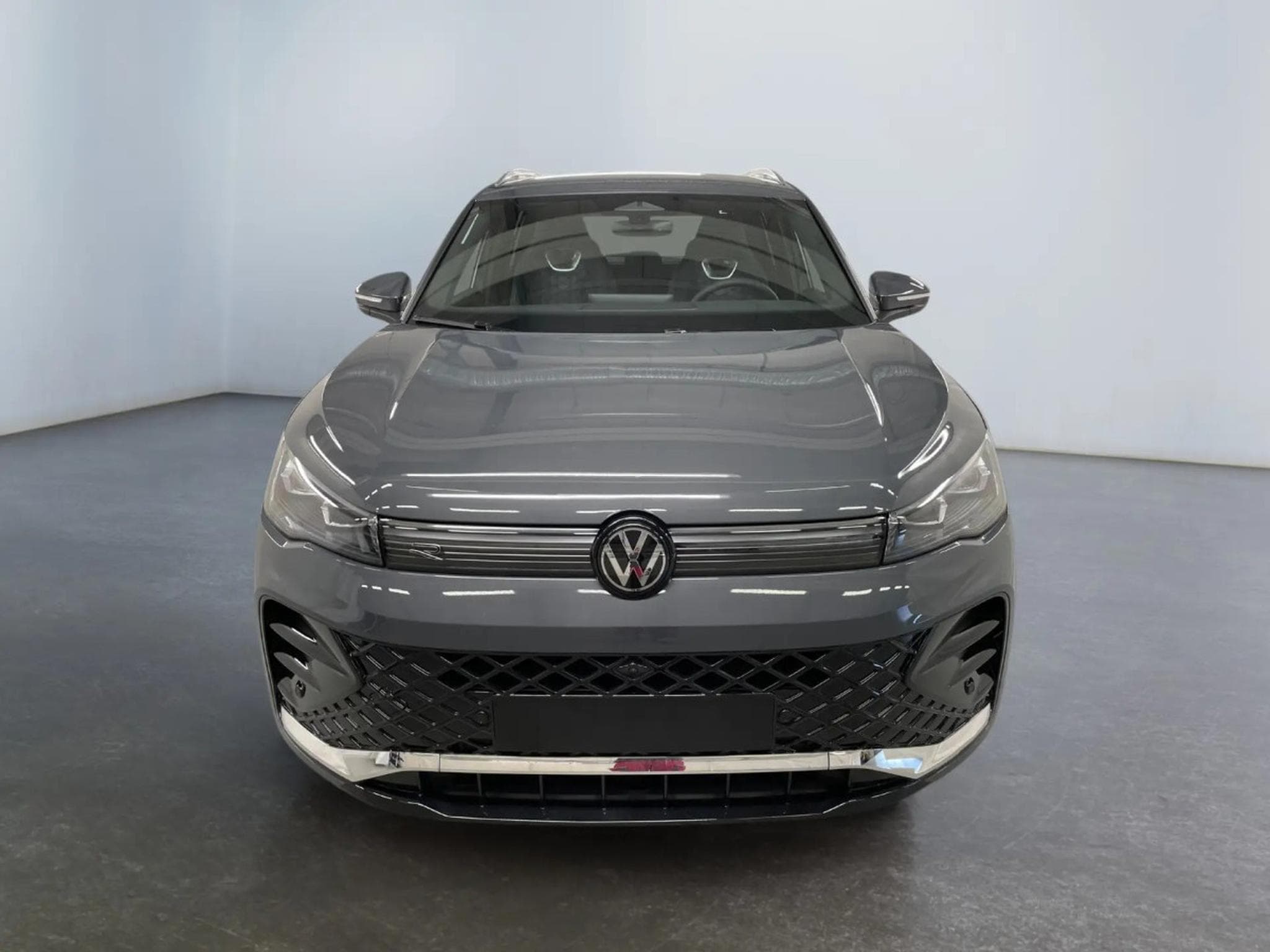 VW Tiguan R-Line 1.5 eTSI 110KW-150CV DSG7 - Attelage - Cam 360° - (2026) - Foto 2