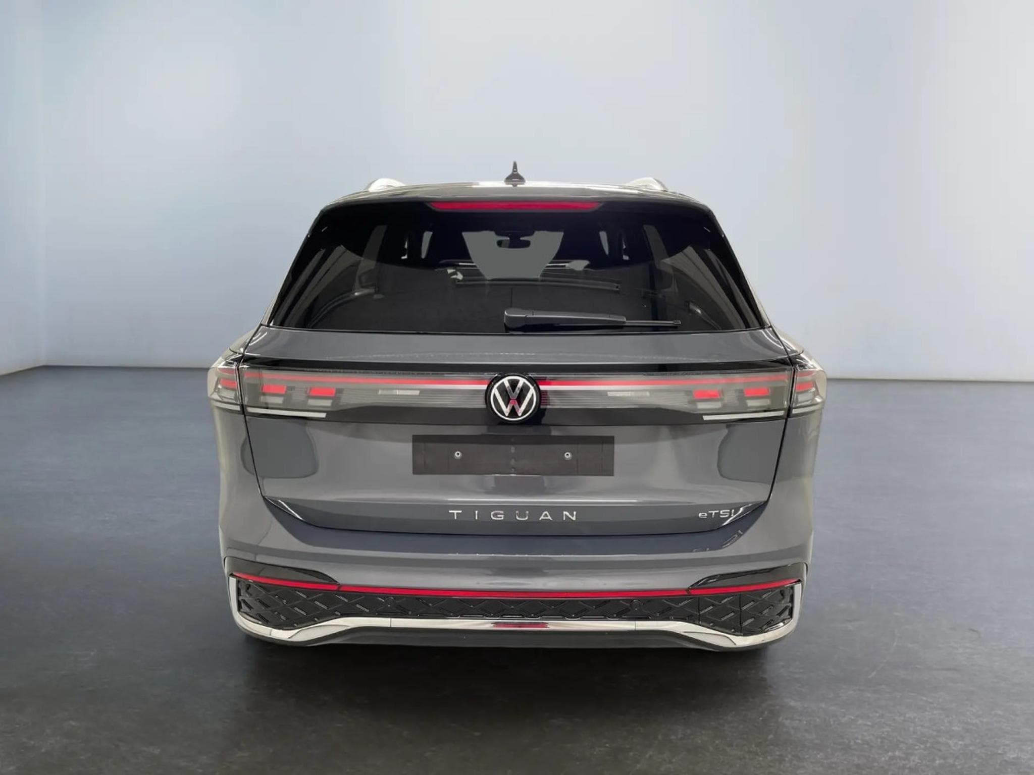 VW Tiguan R-Line 1.5 eTSI 110KW-150CV DSG7 - Attelage - Cam 360° - (2026) - Foto 6