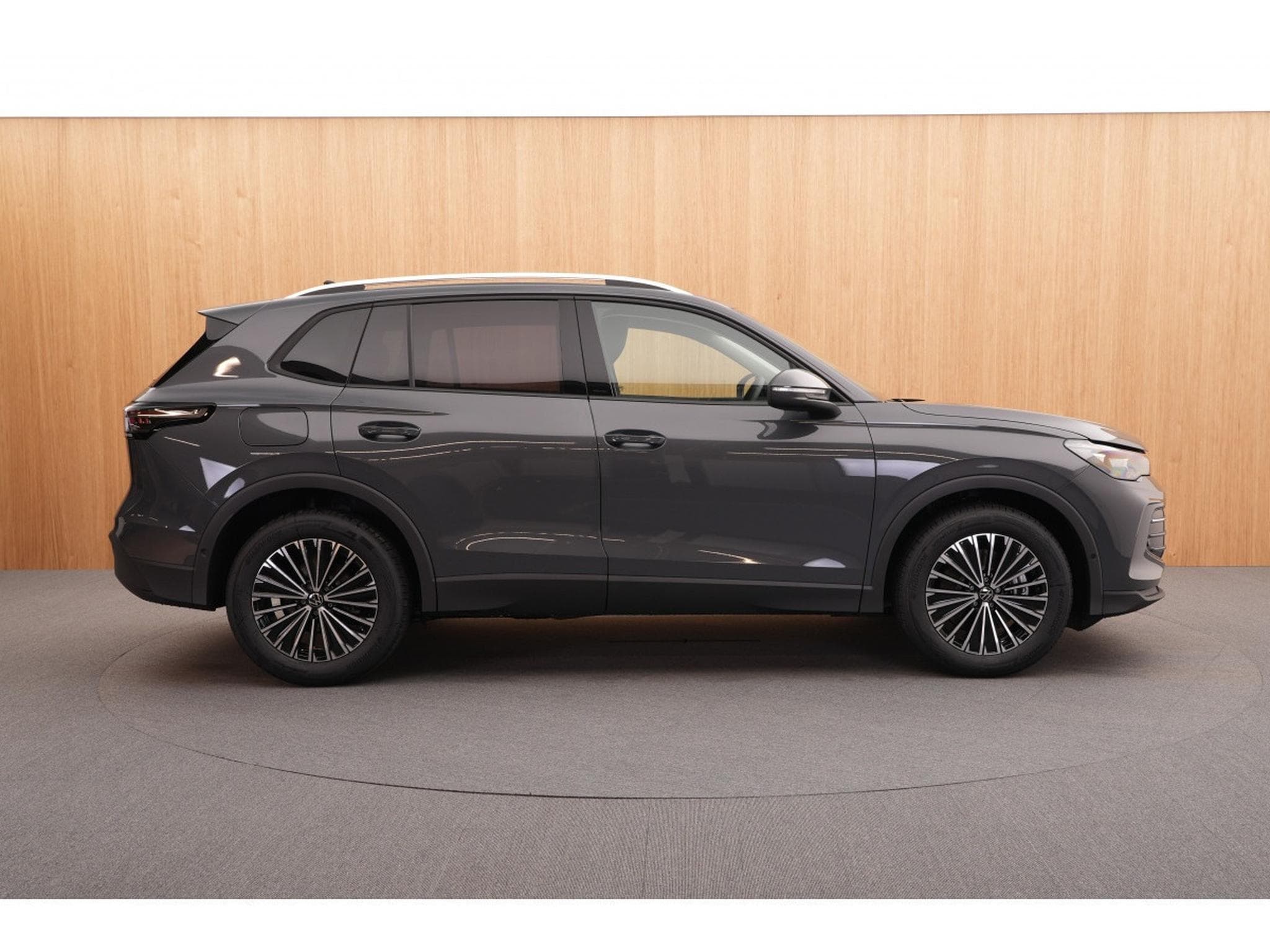 VW Tiguan Life 2.0 TDI DSG 110kw-150cv - Caméra 360° - Jantes 18" - (2026) - Foto 5