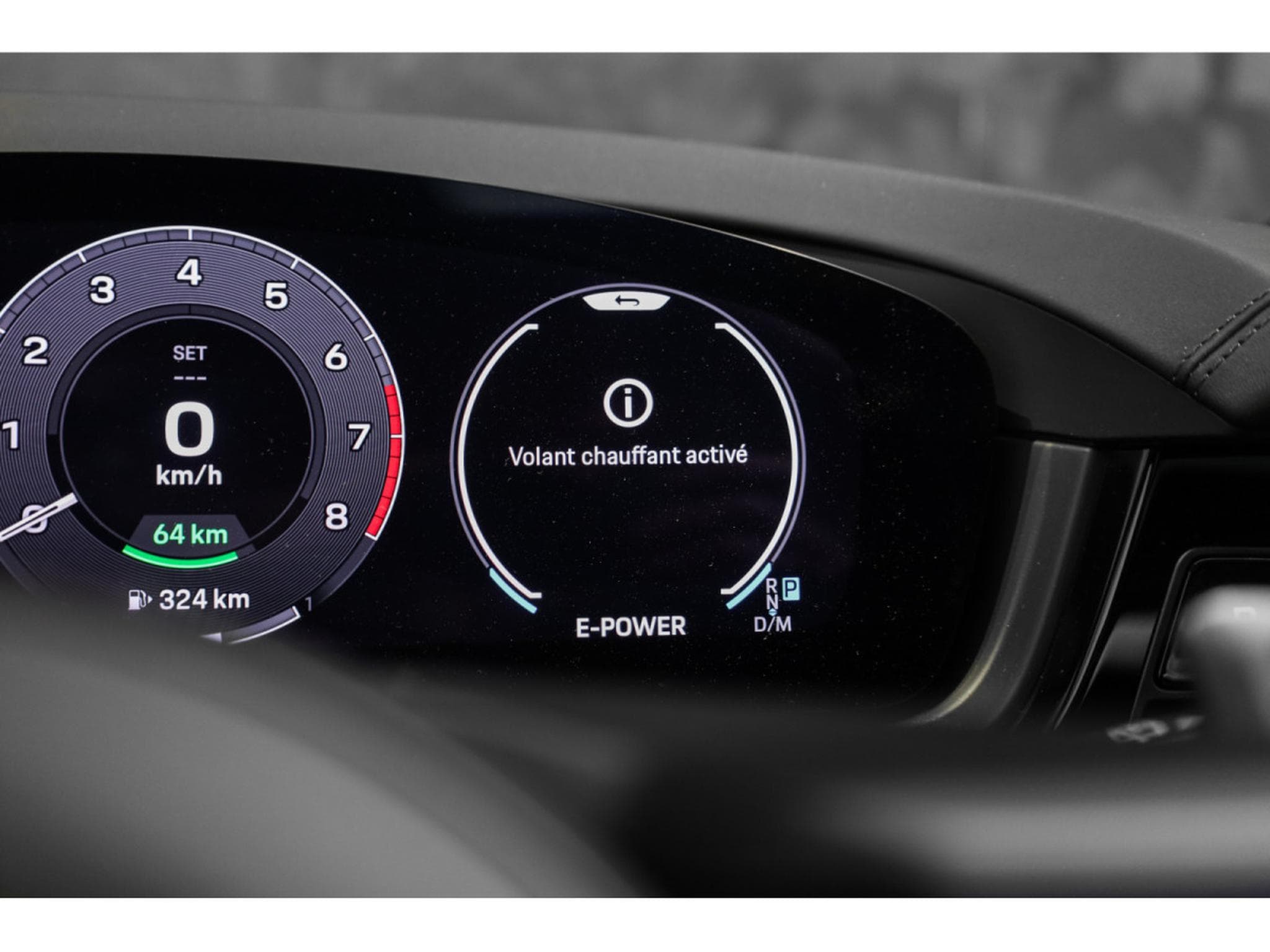 Porsche Cayenne S E-HYBRID (2024) - Photo 18