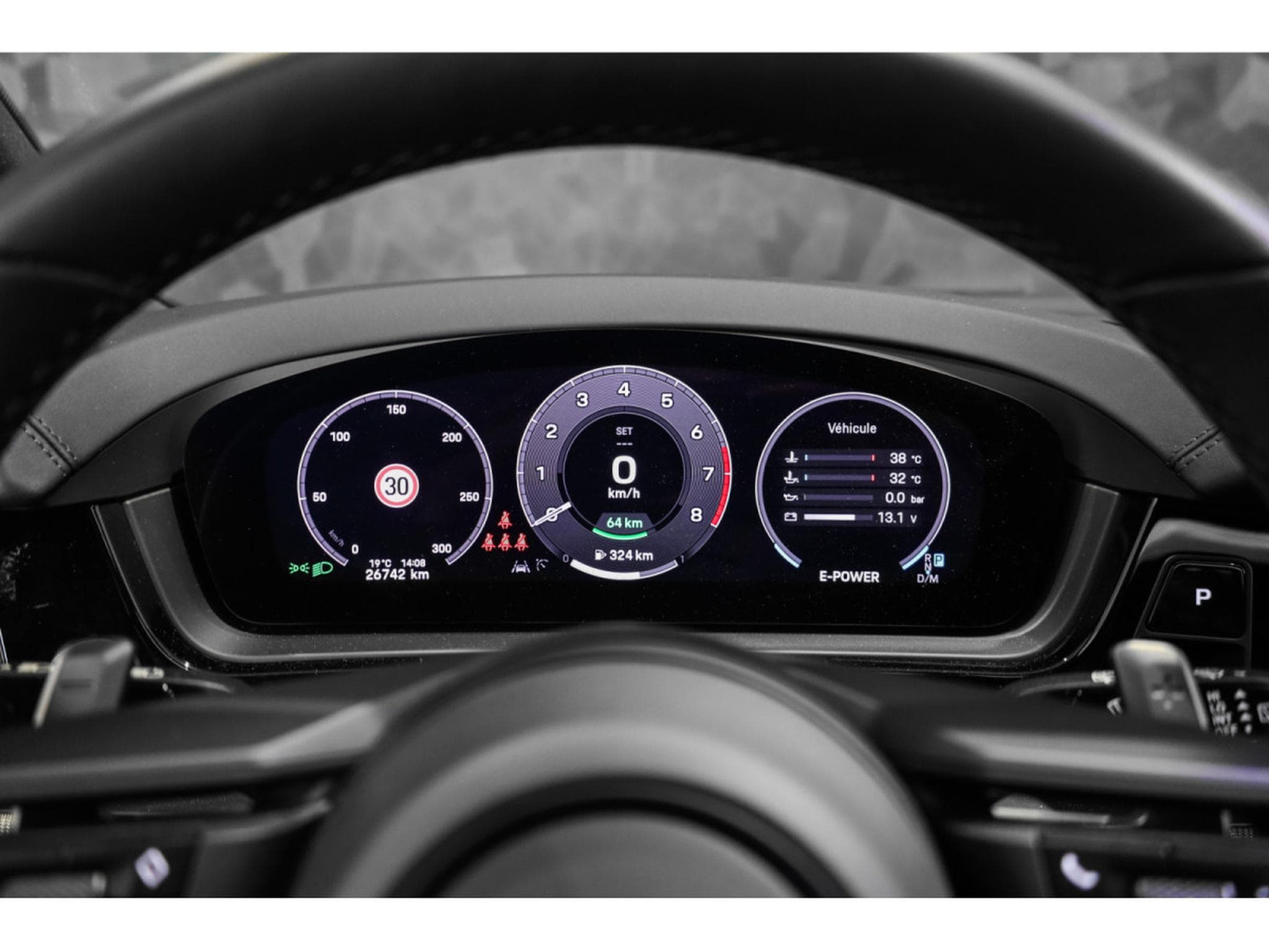 Porsche Cayenne S E-HYBRID (2024) - Photo 17
