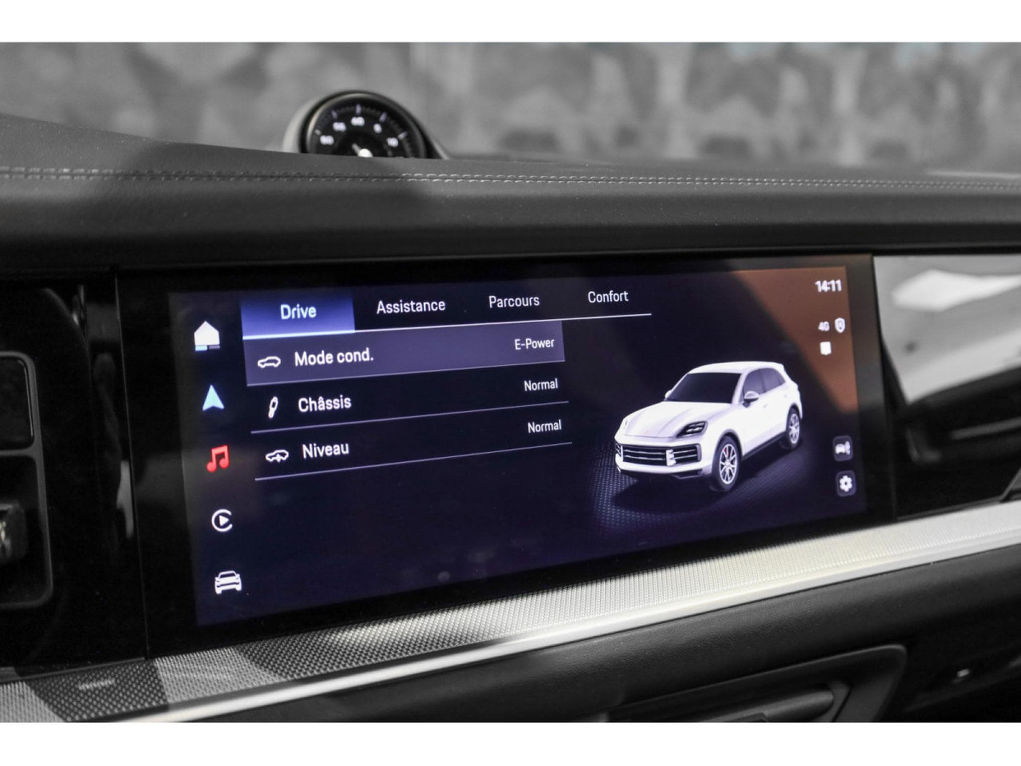 Porsche Cayenne S E-HYBRID (2024) - Photo 21