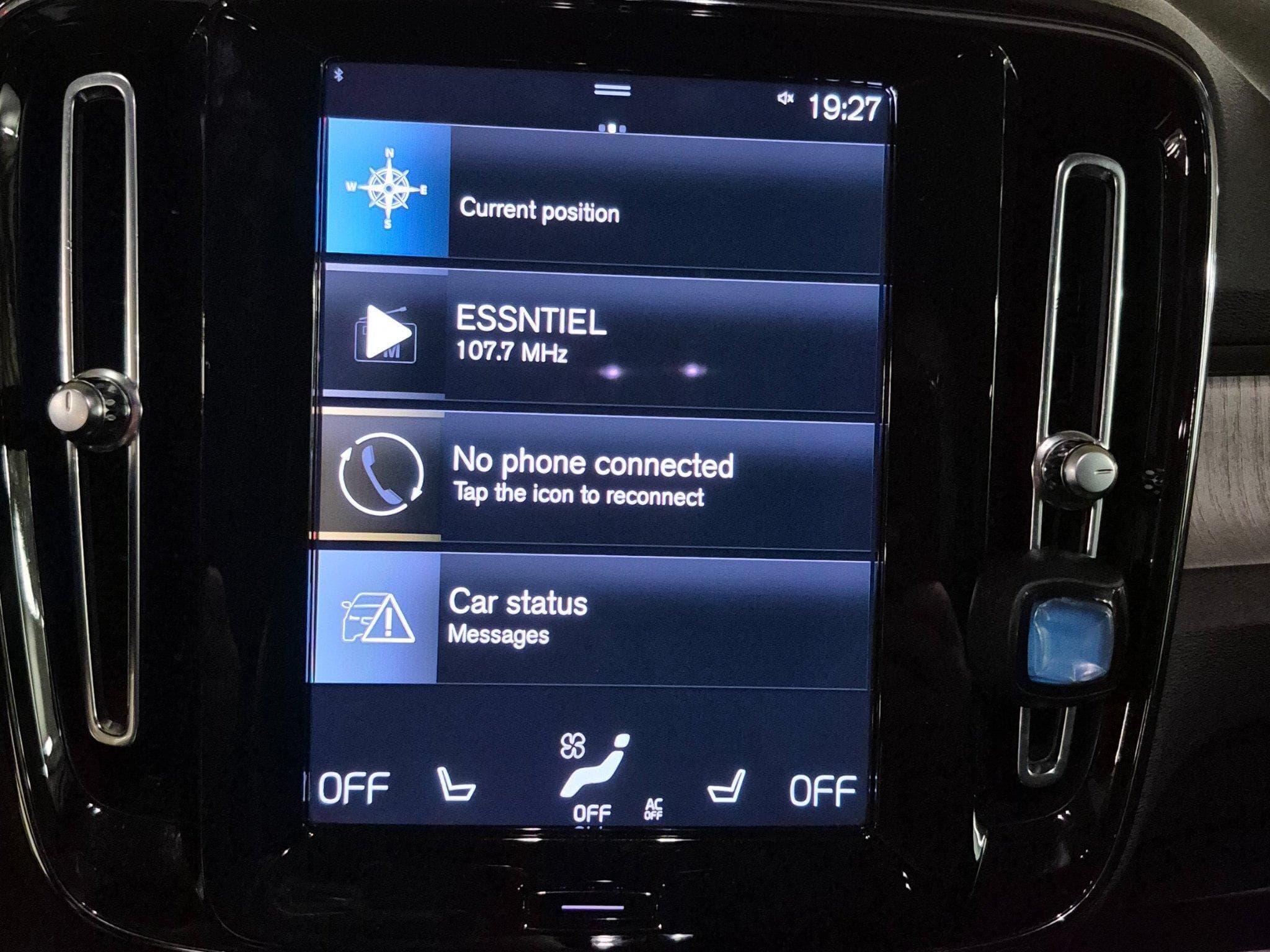 Volvo XC40 T2 Plus Dark (2022) - Photo 4