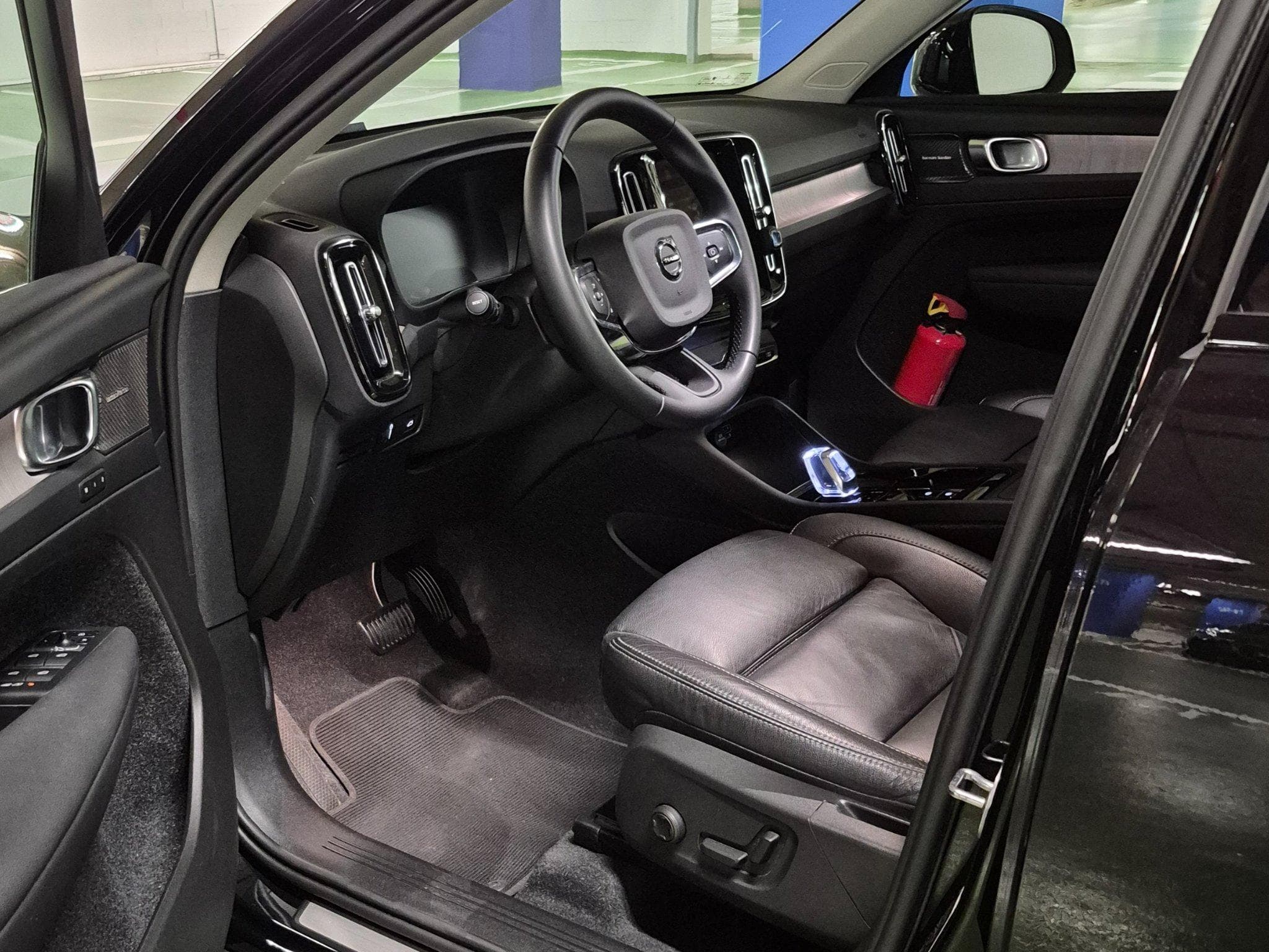 Volvo XC40 T2 Plus Dark (2022) - Photo 10