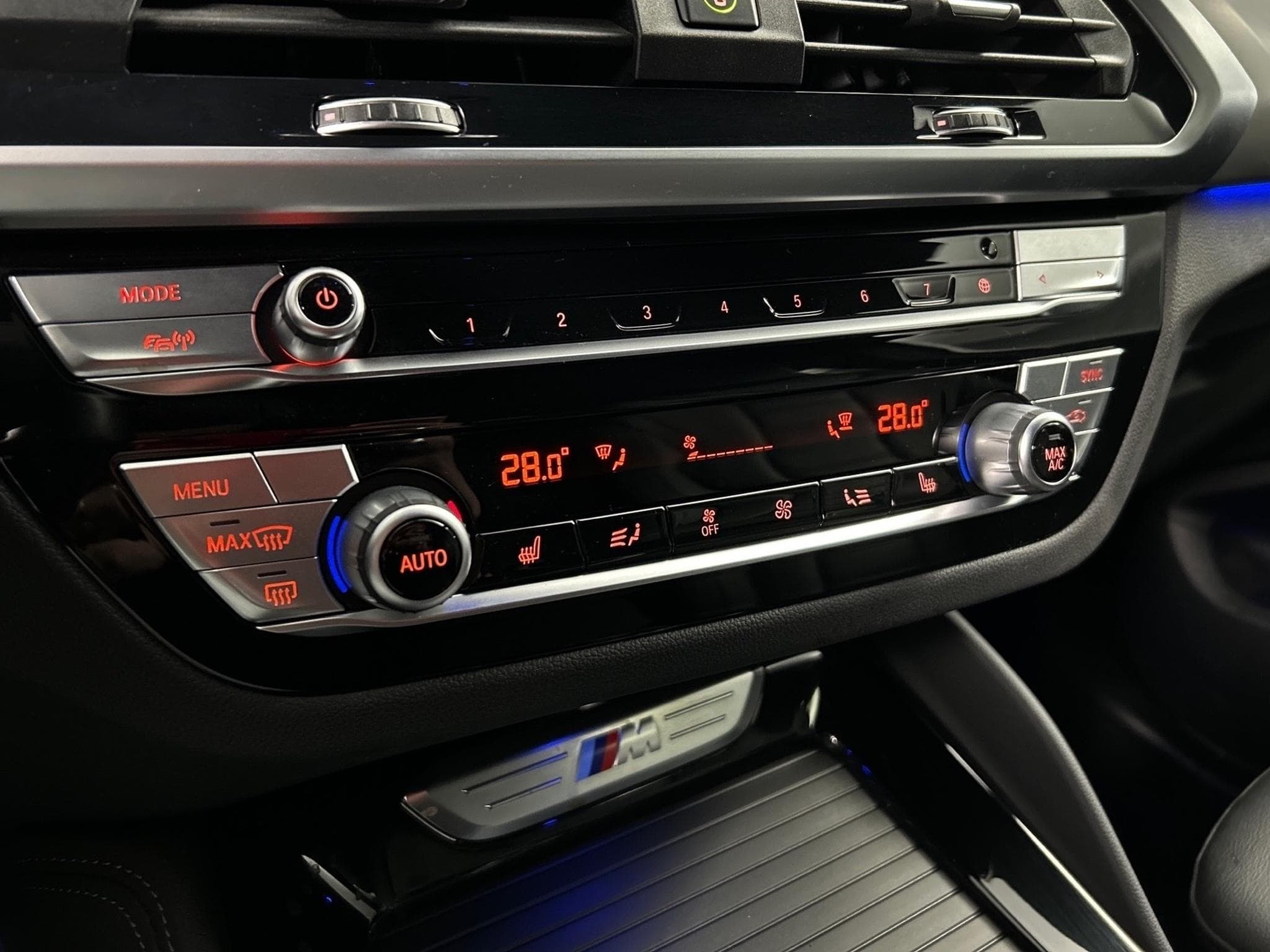 BMW X4M M40i (2021) - Photo 8