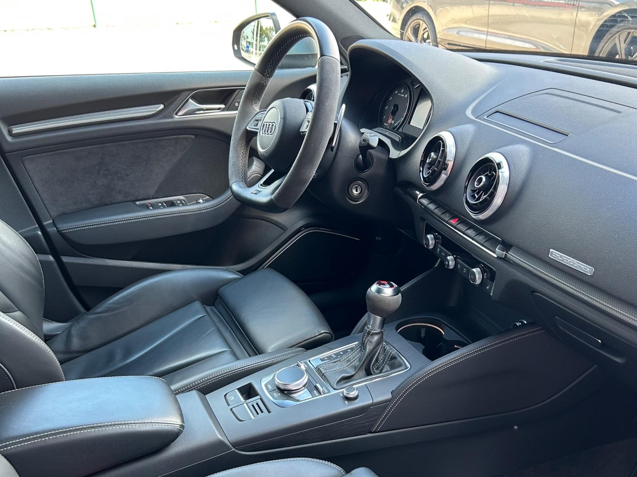 Audi RS3 (2019) - Photo 9