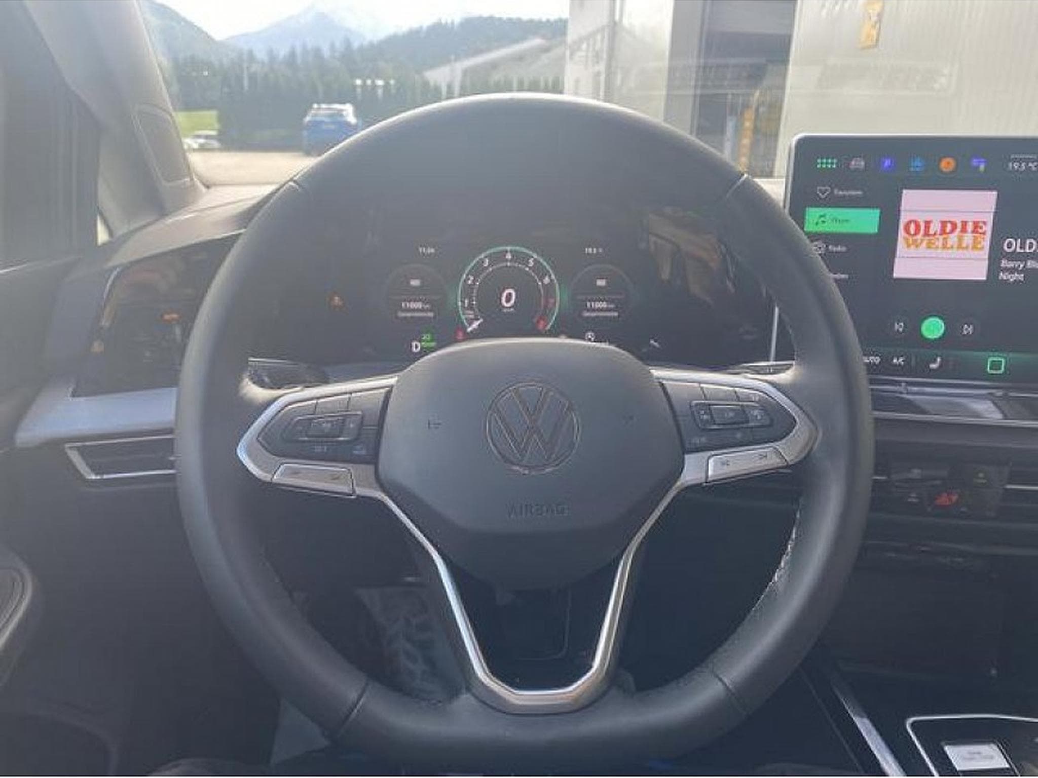 VW Golf (2025) - Photo 10