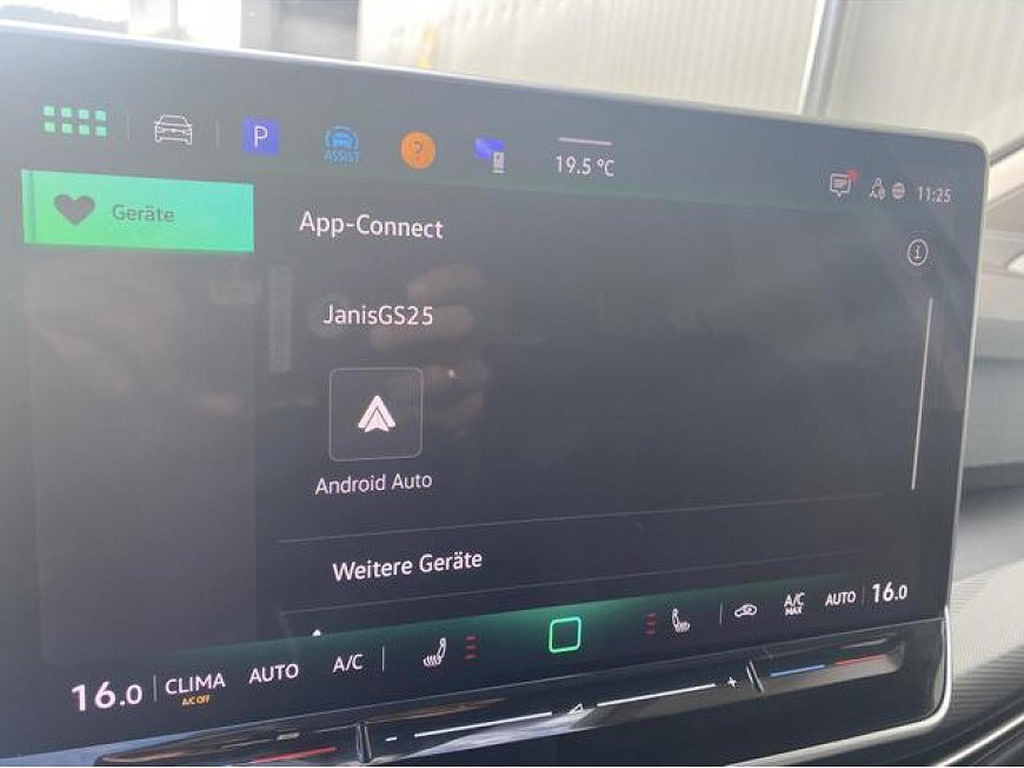 VW Golf (2025) - Photo 21