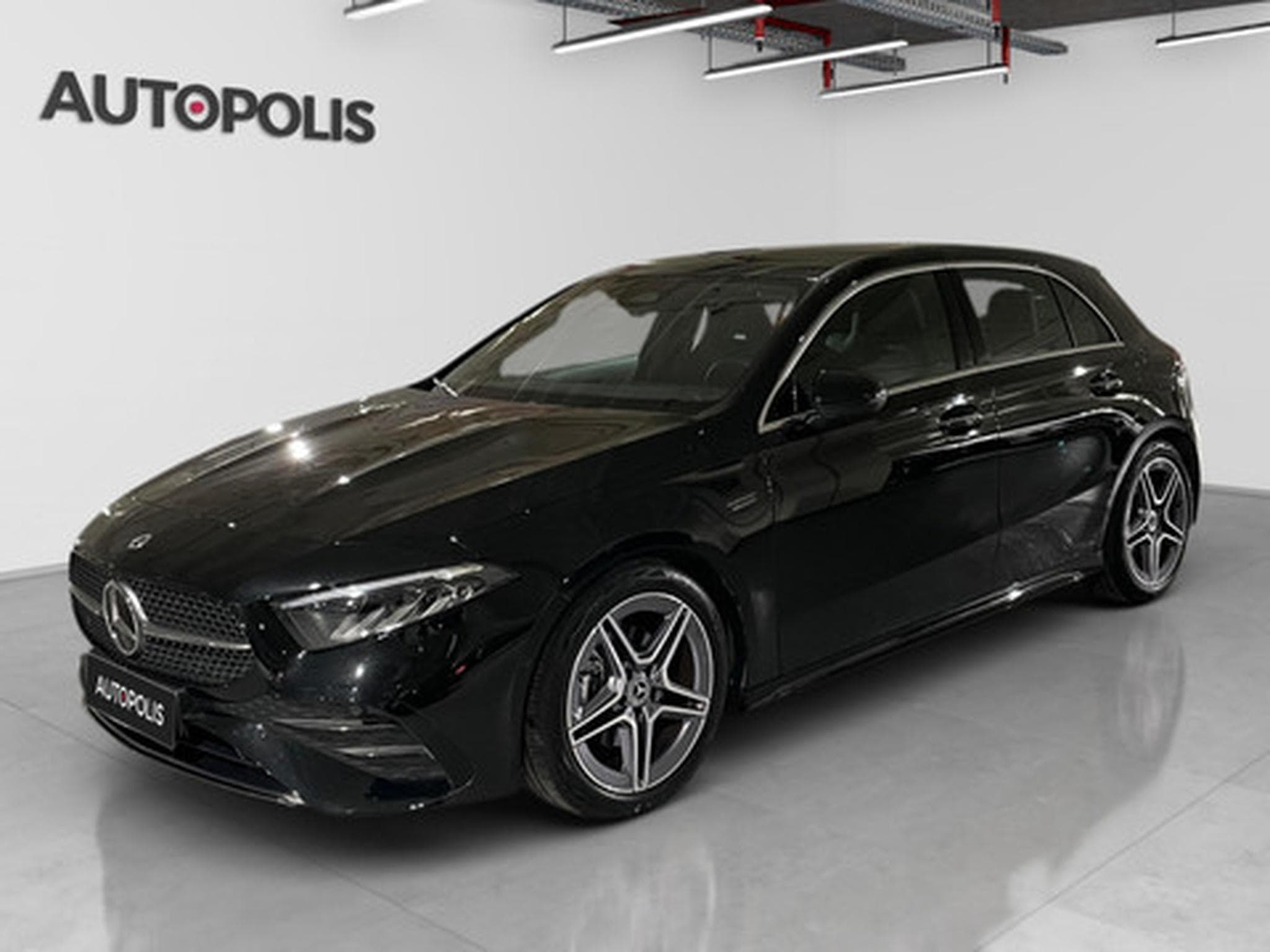 Mercedes A 200 1.3 hatchback AMG EDITION (2025) - Photo 1