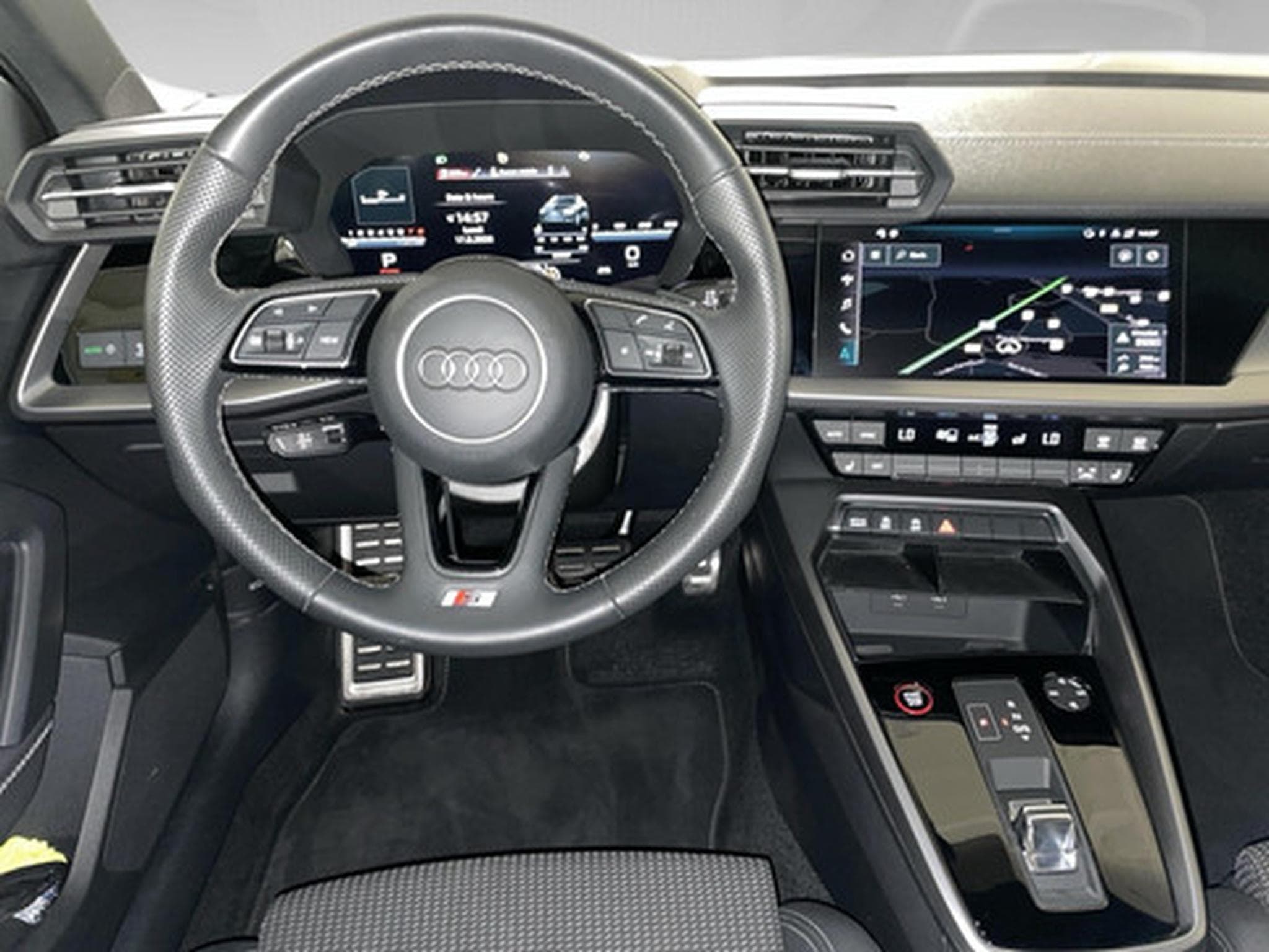 Audi S3 2.0 TFSI S3 S tronic quattro Sportback (2024) - Photo 6