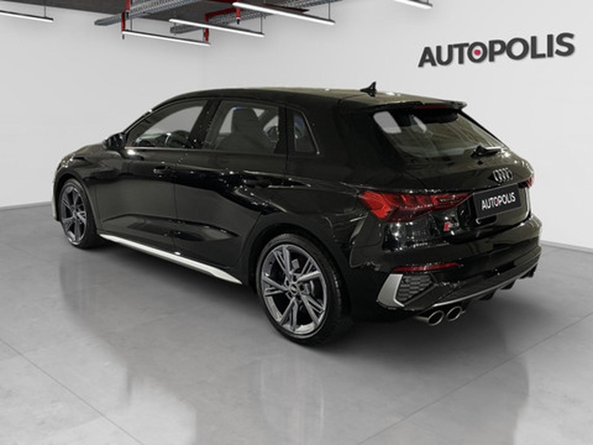 Audi S3 2.0 TFSI S3 S tronic quattro Sportback (2024) - Photo 13