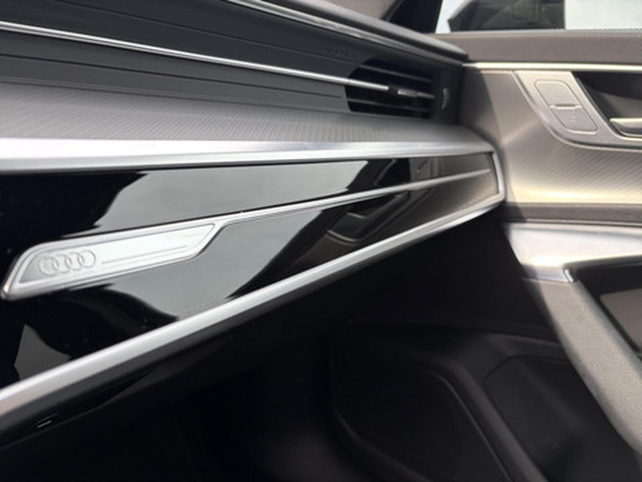 Audi A6 Avant 2.0 40 TDI S tronic (2022) - Photo 10