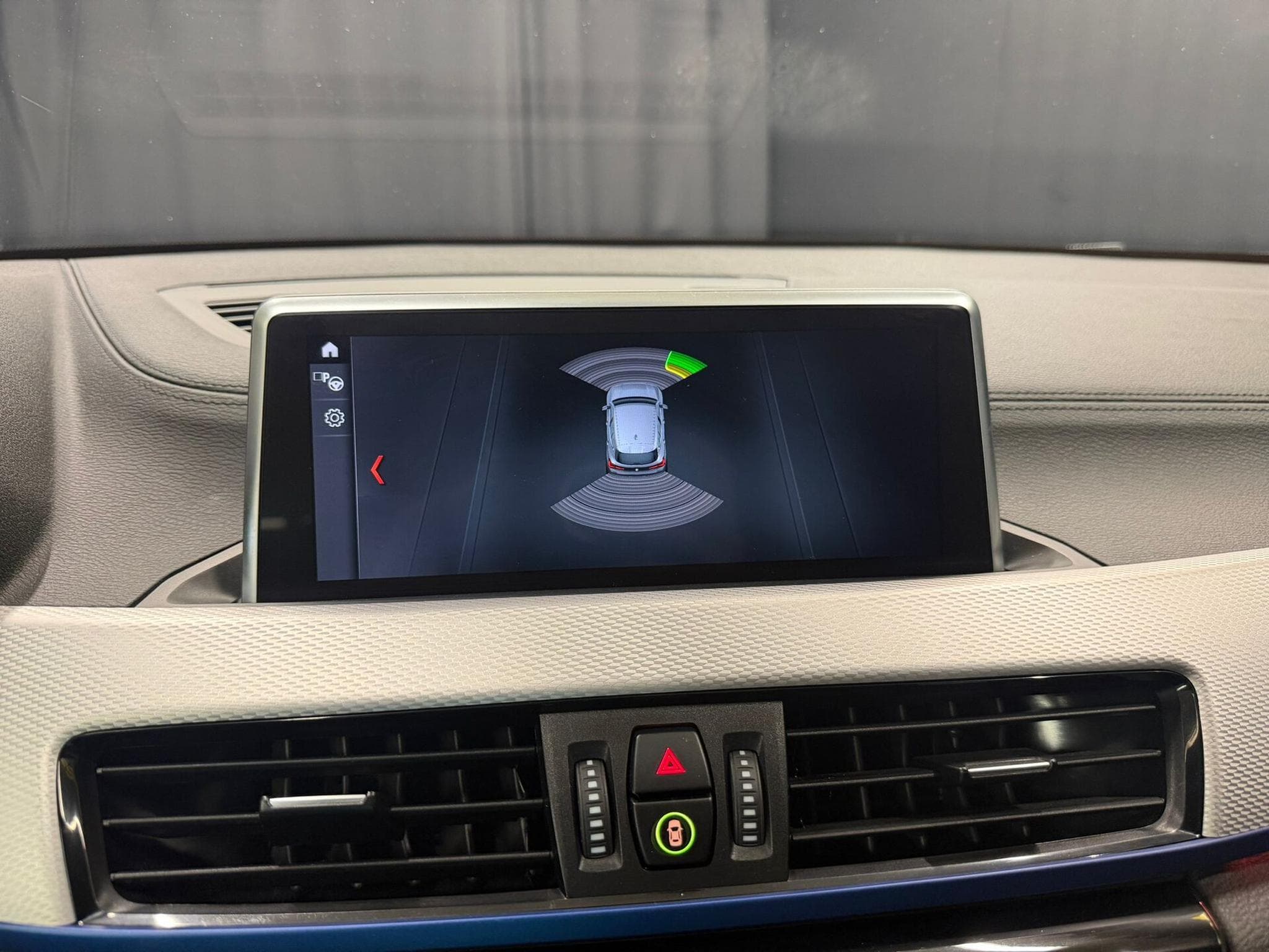 BMW X2 M35i FEUX LED / NAVI / HAYON ELEC (2021) - Photo 14