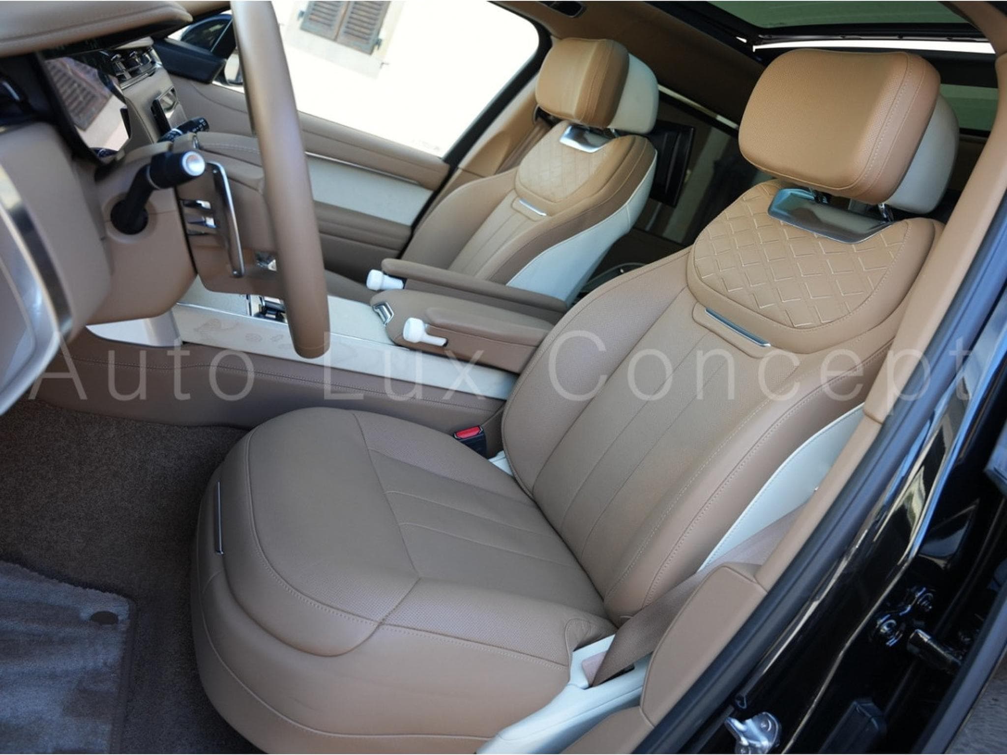 Land-Rover Range Rover LWB P530 SV (2025) - Photo 7