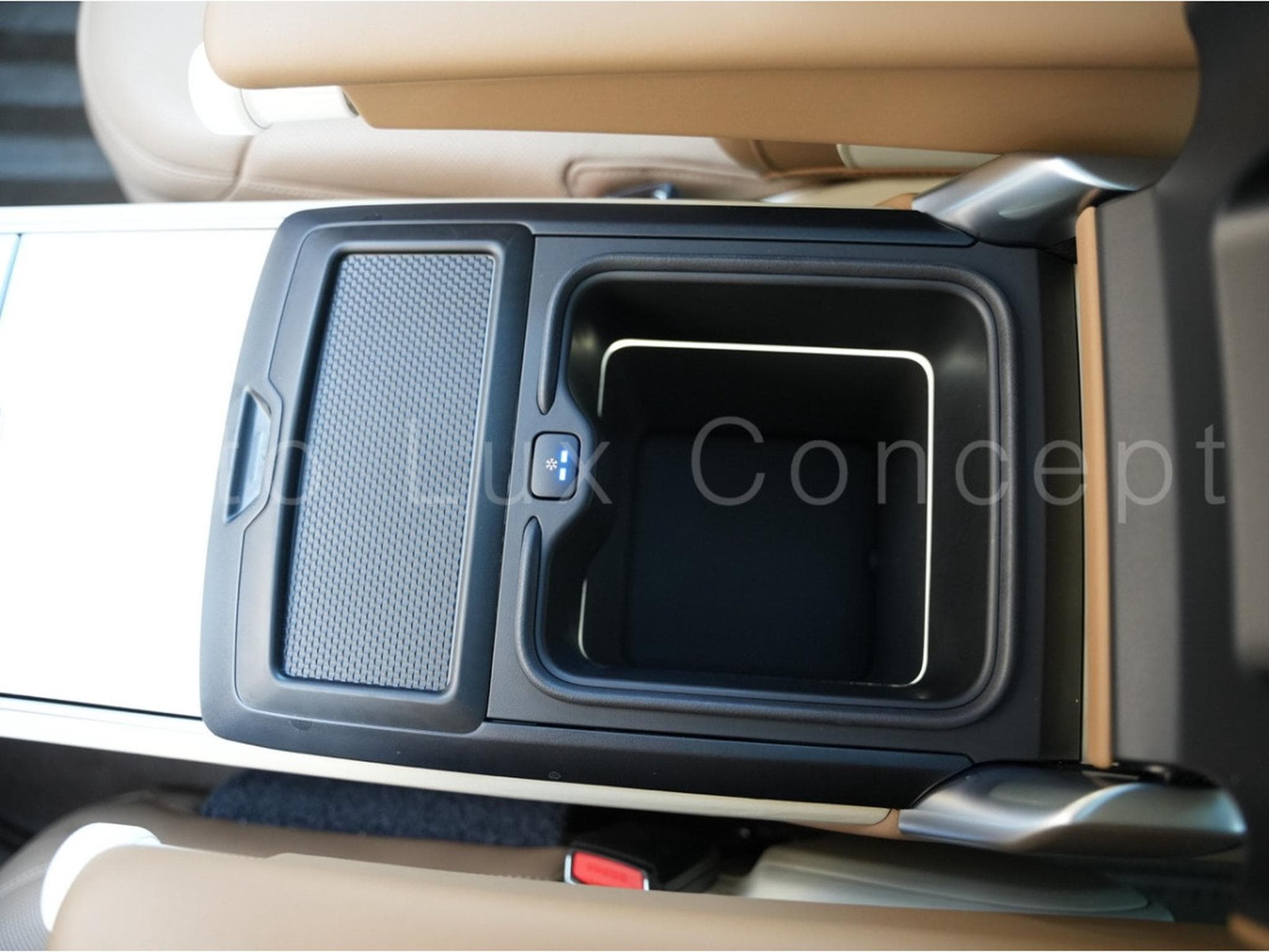 Land-Rover Range Rover LWB P530 SV (2025) - Photo 18