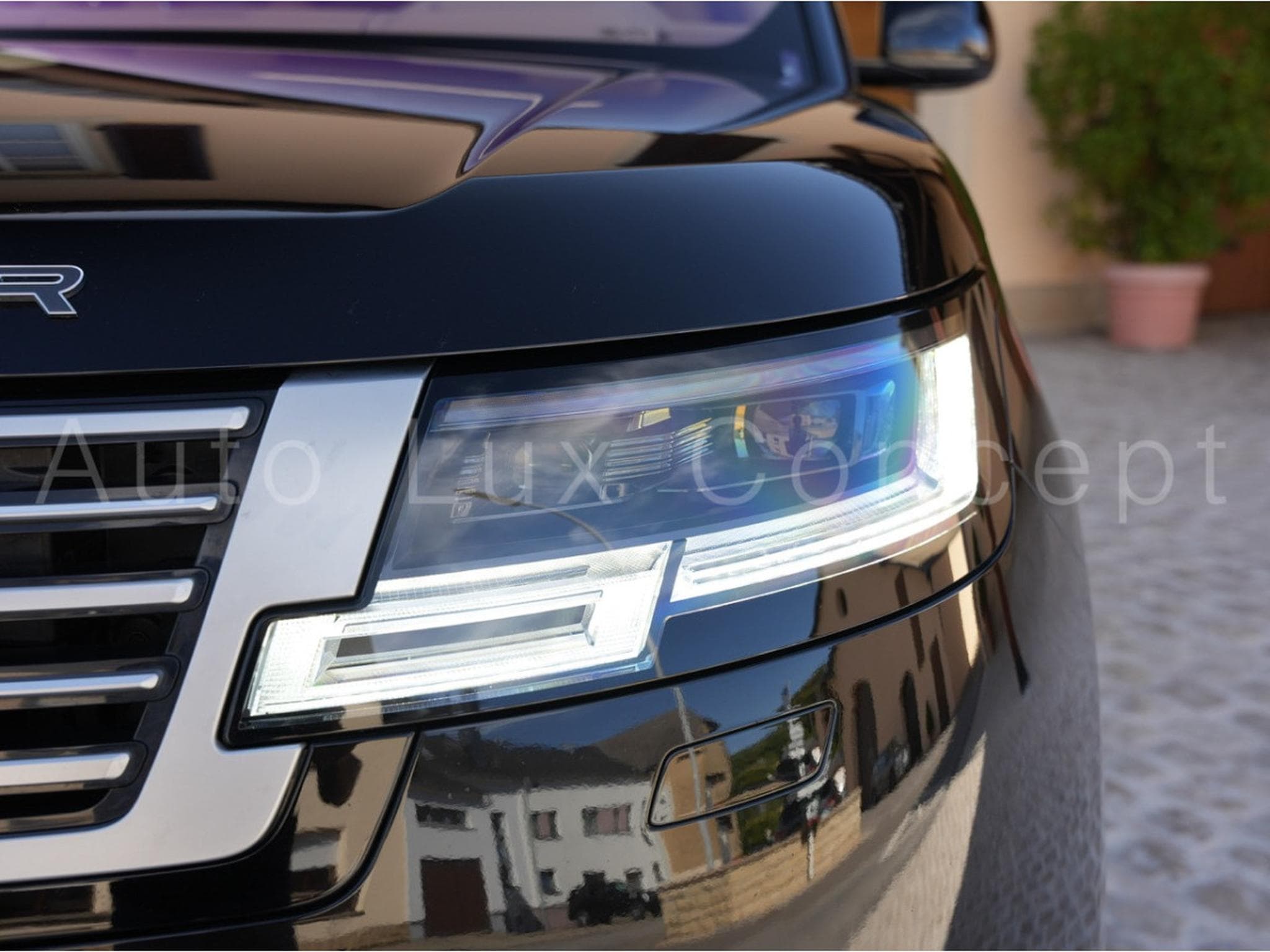 Land-Rover Range Rover LWB P530 SV (2025) - Photo 26