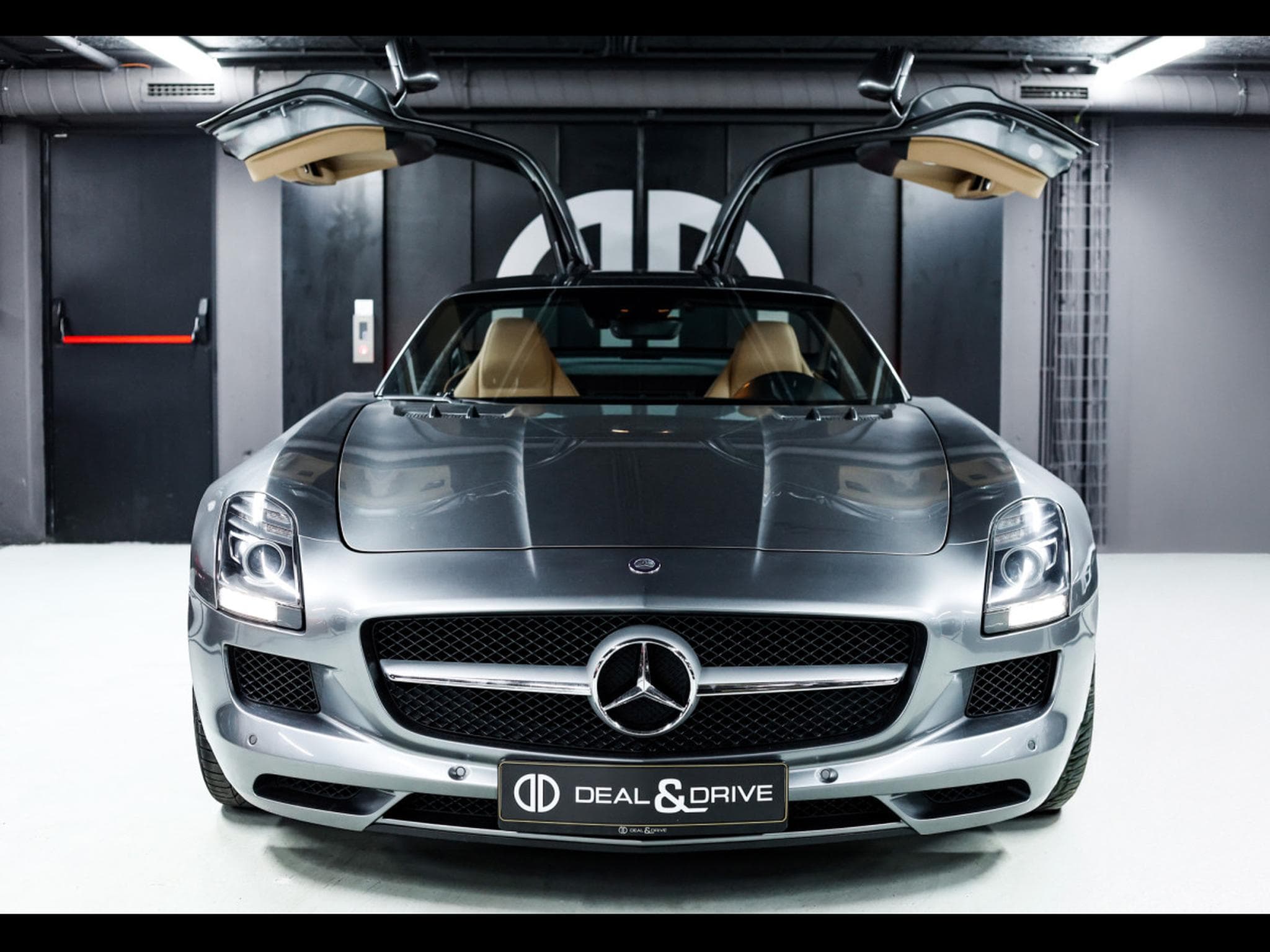 Mercedes SLS AMG AMG COUPE 6.3 V8 - HIMALAYAS GREY MIDDLE METALLIC (2011) - Foto 5