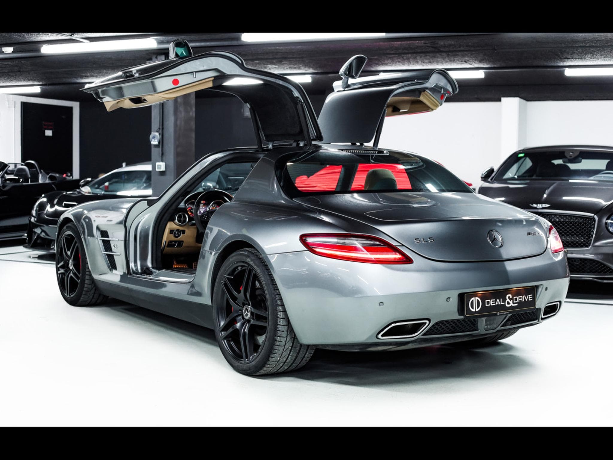 Mercedes SLS AMG AMG COUPE 6.3 V8 - HIMALAYAS GREY MIDDLE METALLIC (2011) - Foto 3