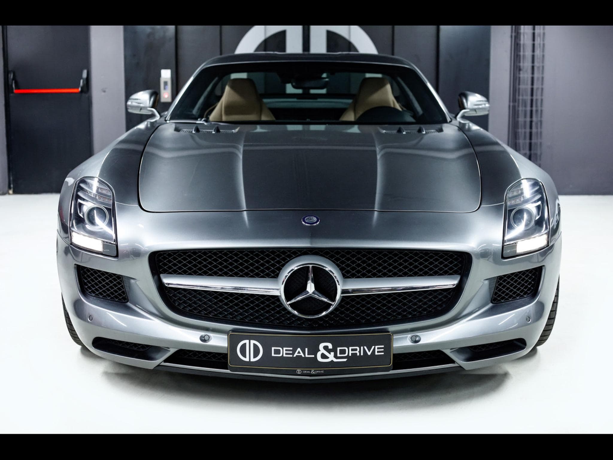 Mercedes SLS AMG AMG COUPE 6.3 V8 - HIMALAYAS GREY MIDDLE METALLIC (2011) - Foto 6
