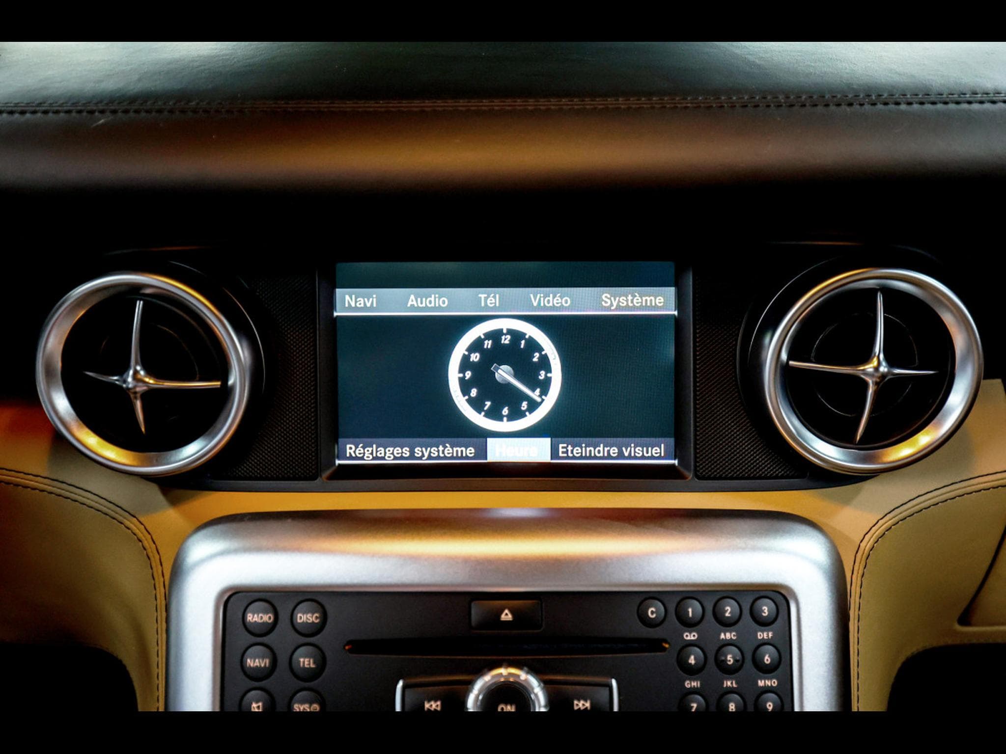 Mercedes SLS AMG AMG COUPE 6.3 V8 - HIMALAYAS GREY MIDDLE METALLIC (2011) - Foto 24