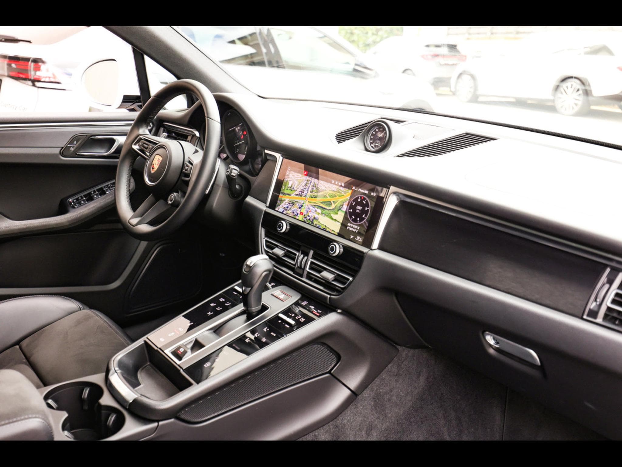 Porsche Macan III GTS PDK - CARRARA WHITE METALLIC (2023) - Foto 22