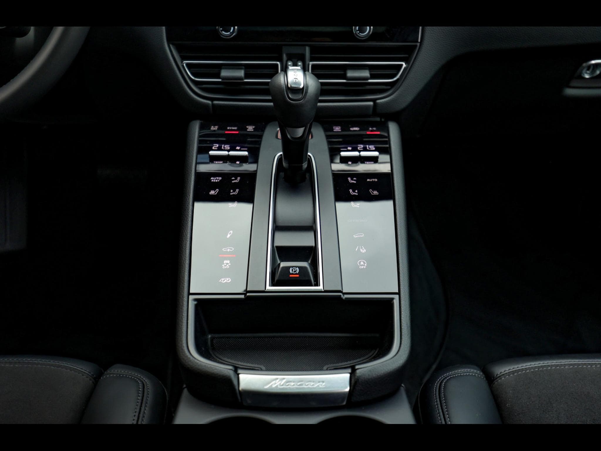 Porsche Macan III GTS PDK - CARRARA WHITE METALLIC (2023) - Foto 24