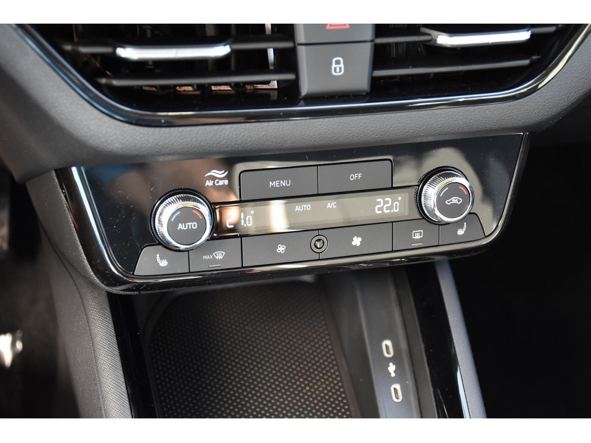 Skoda Kamiq 1.0 TSI 115 Selection DSG SG CHFF CLIMA REGUL SMARTLINK NEUF (2026) - Photo 15