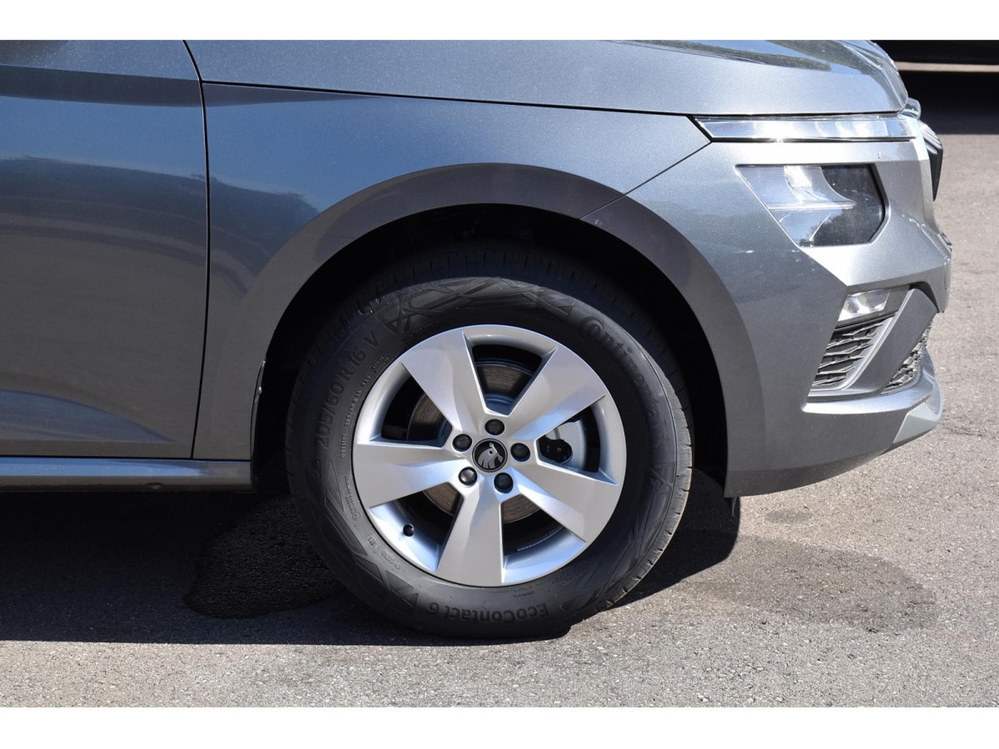 Skoda Kamiq 1.0 TSI 115 Selection DSG SG CHFF CLIMA REGUL SMARTLINK NEUF (2026) - Photo 5