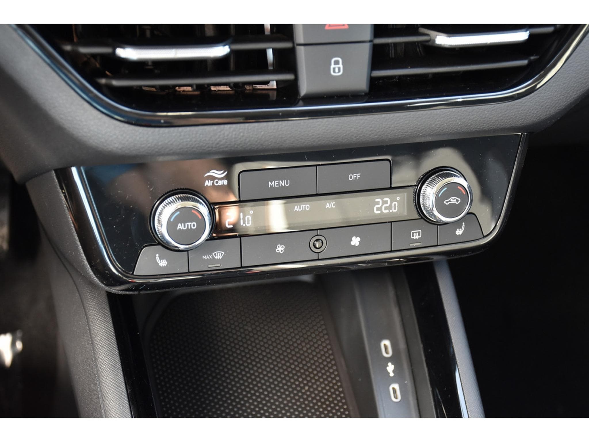 Skoda Kamiq 1.0 TSI 115 Selection DSG SG CHFF CLIMA REGUL SMARTLINK NEUF (2026) - Photo 15