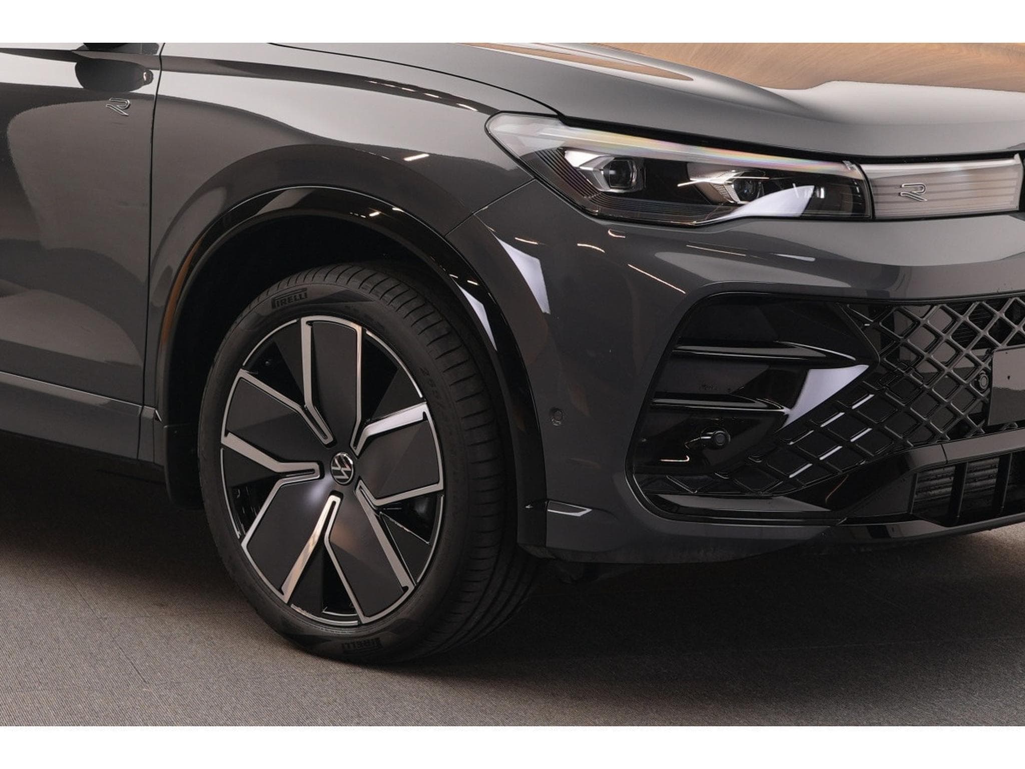 VW Tiguan R-Line 2.0 TDI 4Motion 200KW-272CV DSG7 - Toit Ouvrant - Att (2025) - Photo 14