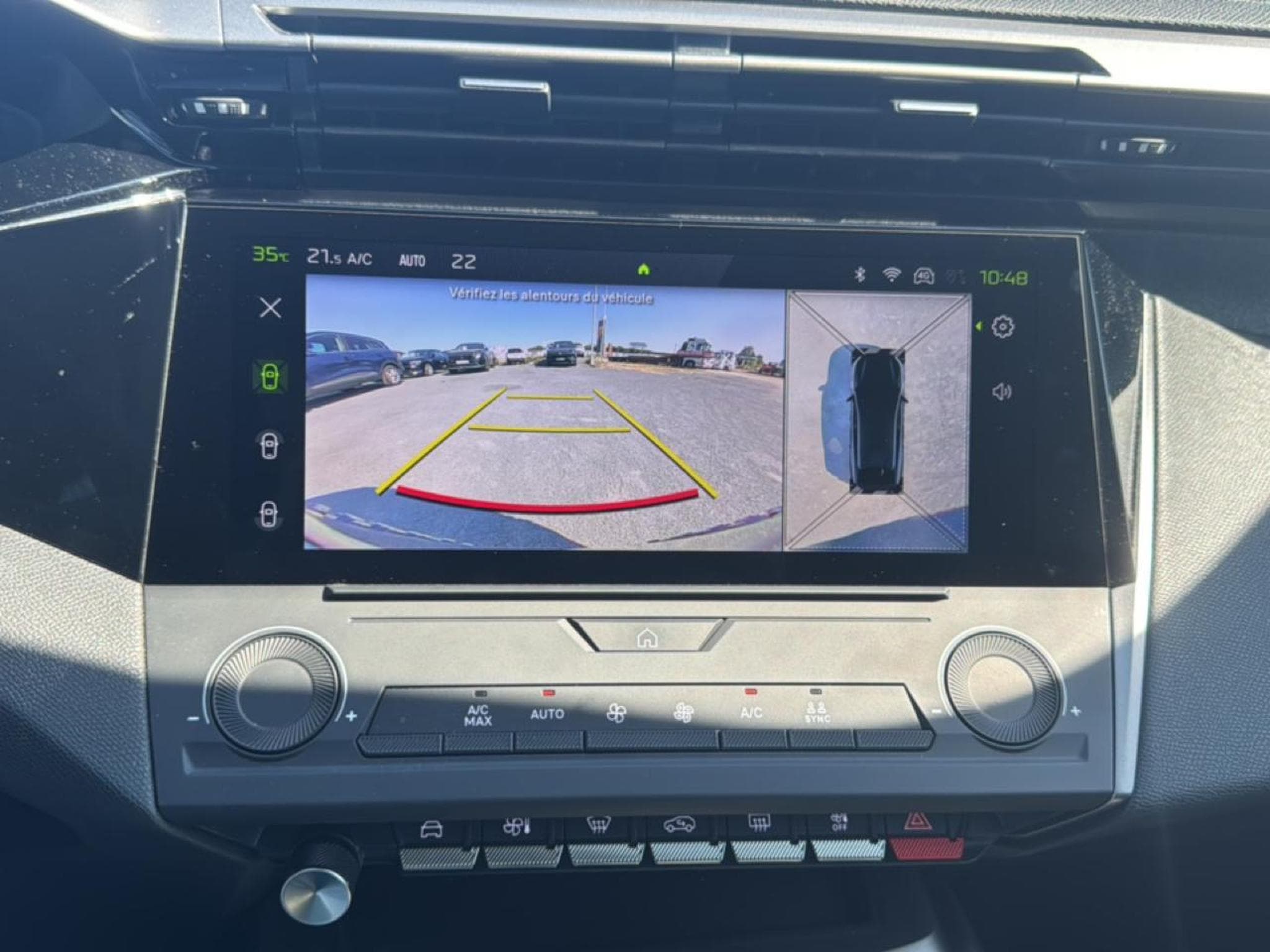 Peugeot 408 HYBRID 145 ALLURE E-DCS6 (2025) - Photo 19