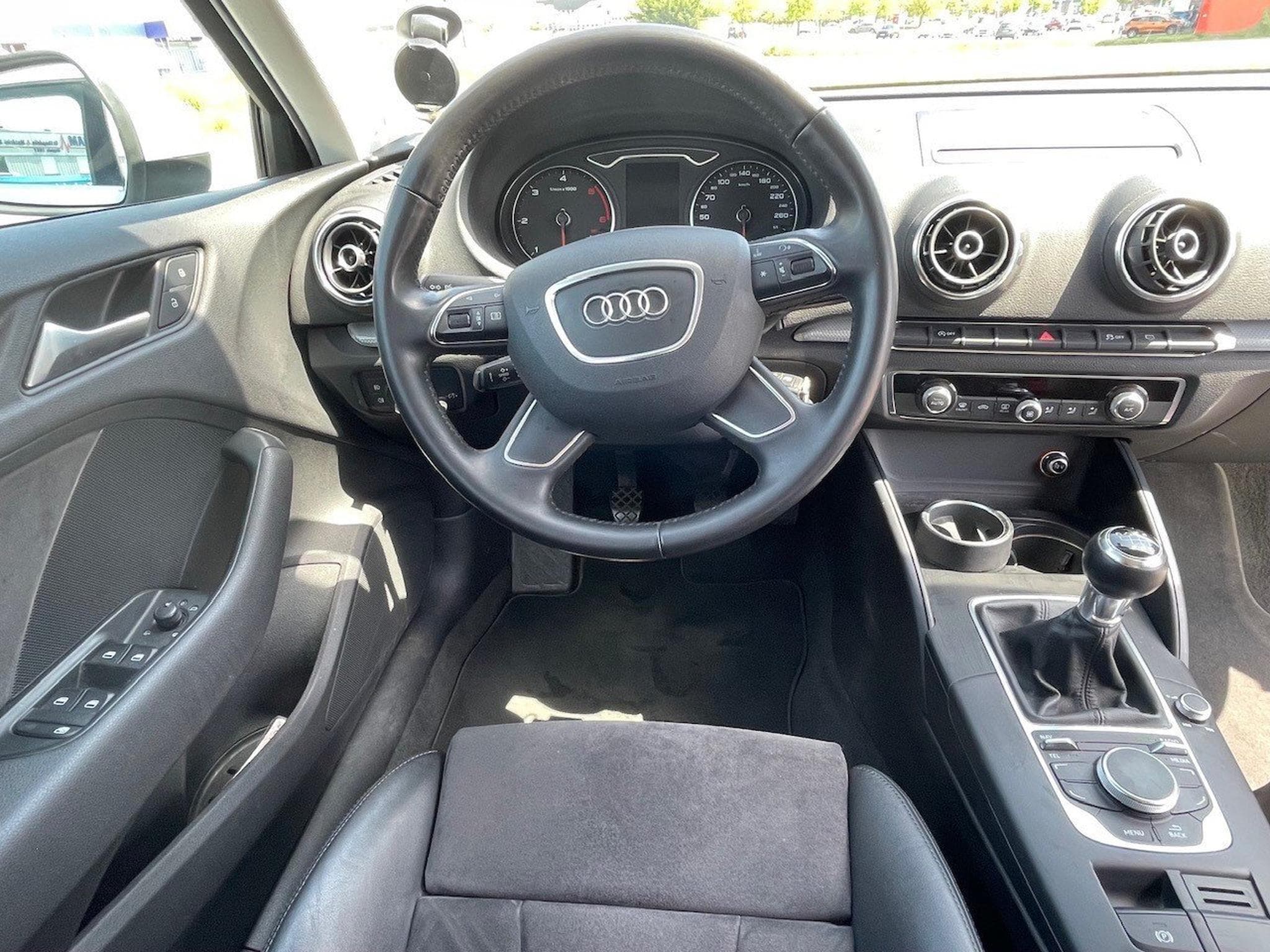 Audi A3 Ambition Luxe 2.0 TDI 150 ch Xénon Navi (2013) - Photo 7
