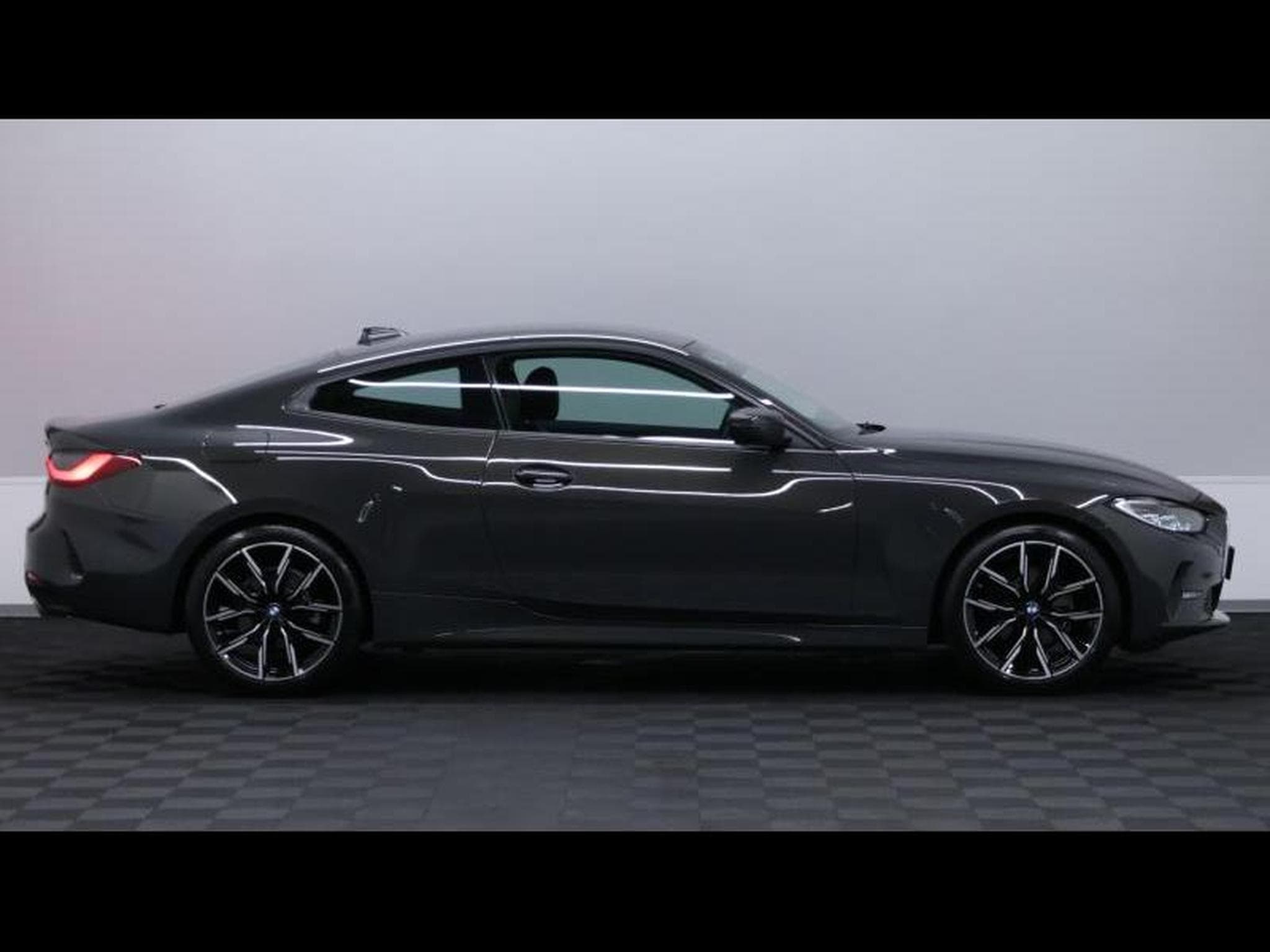 BMW 420 i Coupé Steptronic (2021) - Foto 4