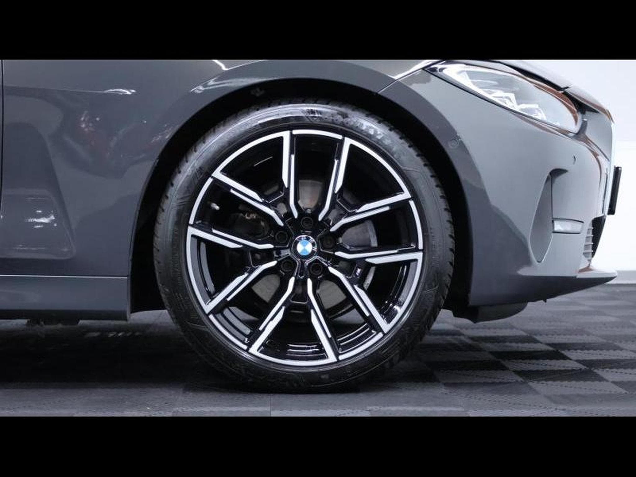 BMW 420 i Coupé Steptronic (2021) - Foto 10