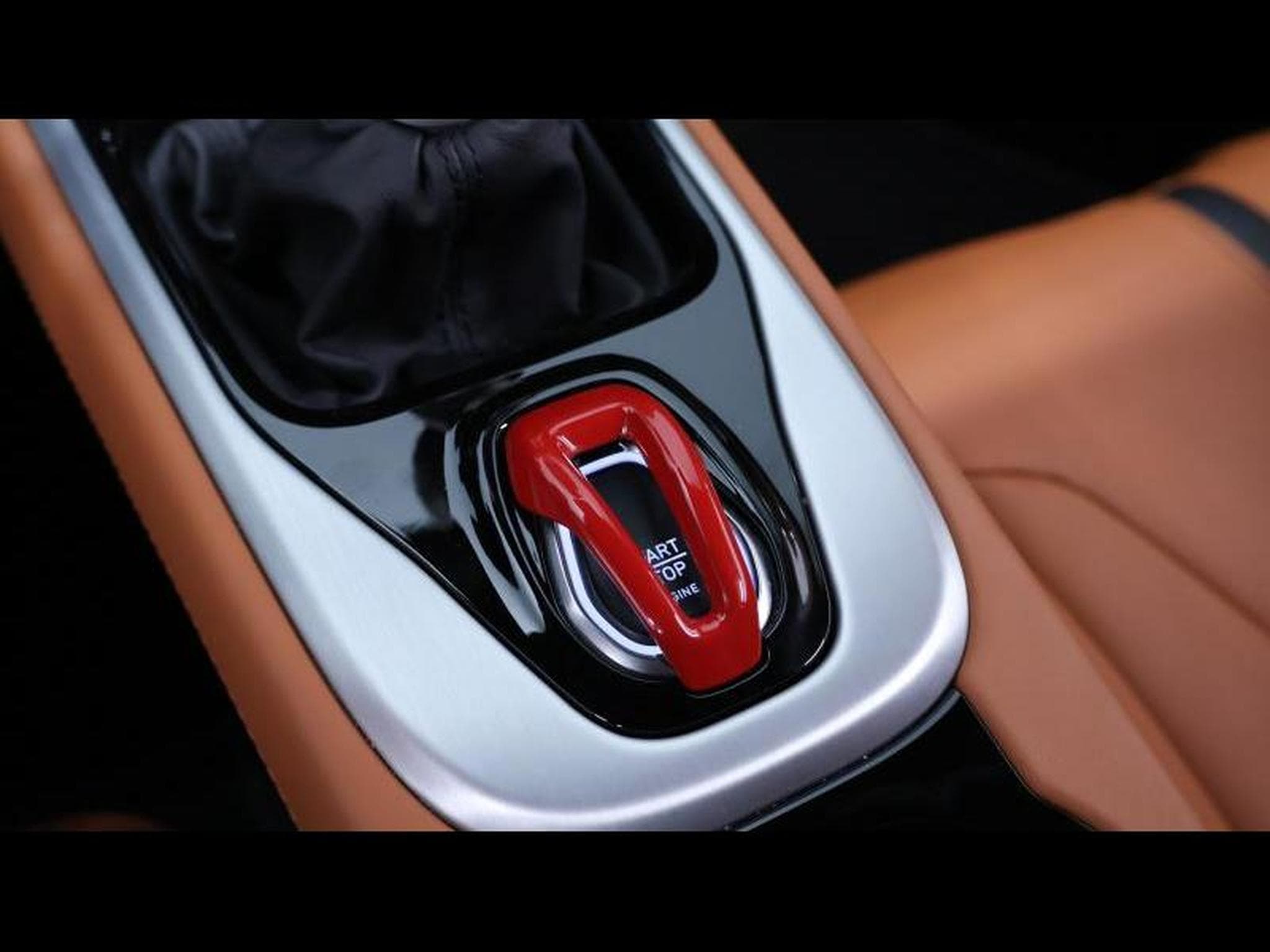 Lotus Emira 3.5 V6 405 First Edition (2022) - Foto 24
