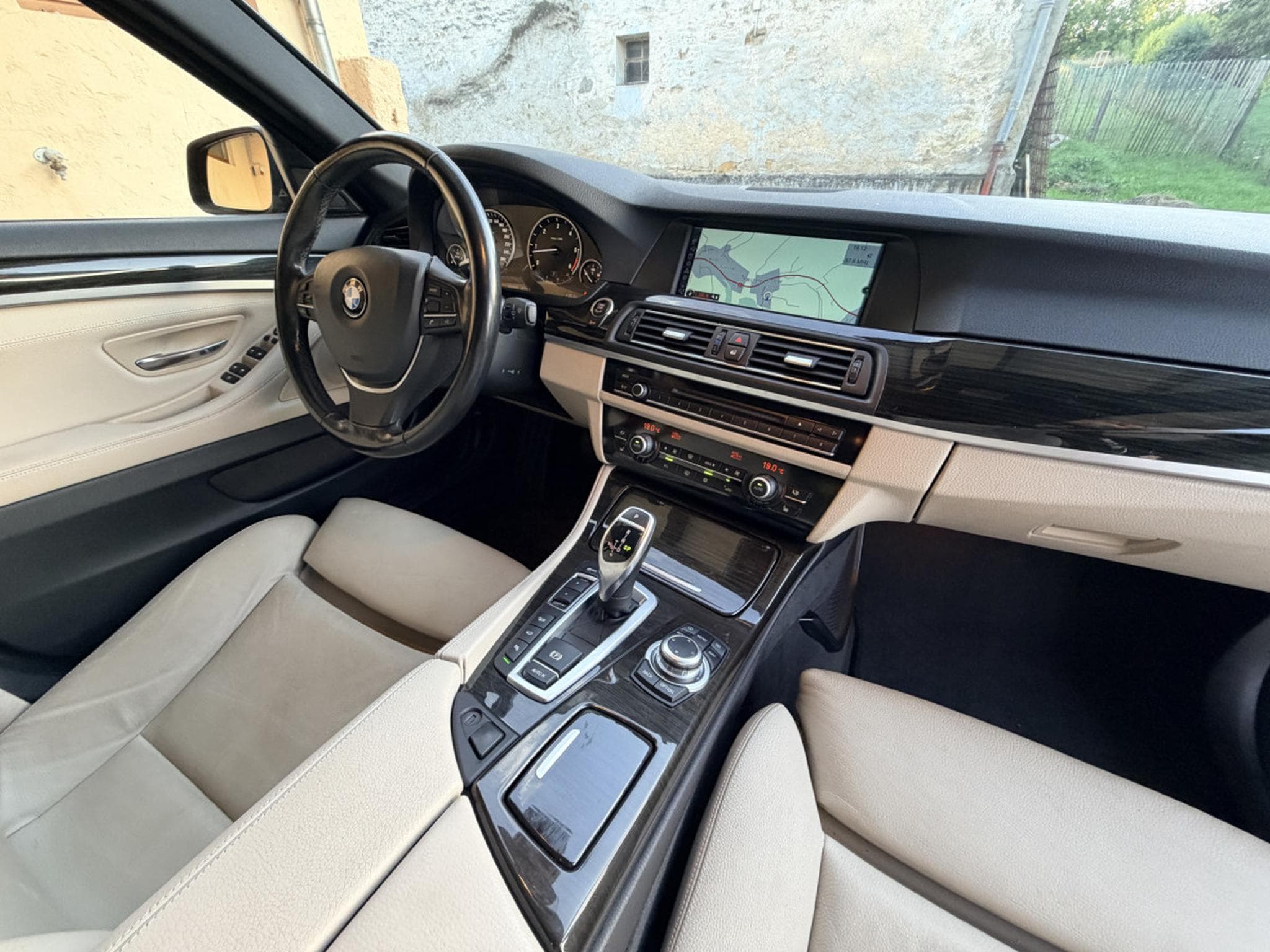 BMW 535 d xDrive Camera Head-UP 313CV (2012) - Photo 7