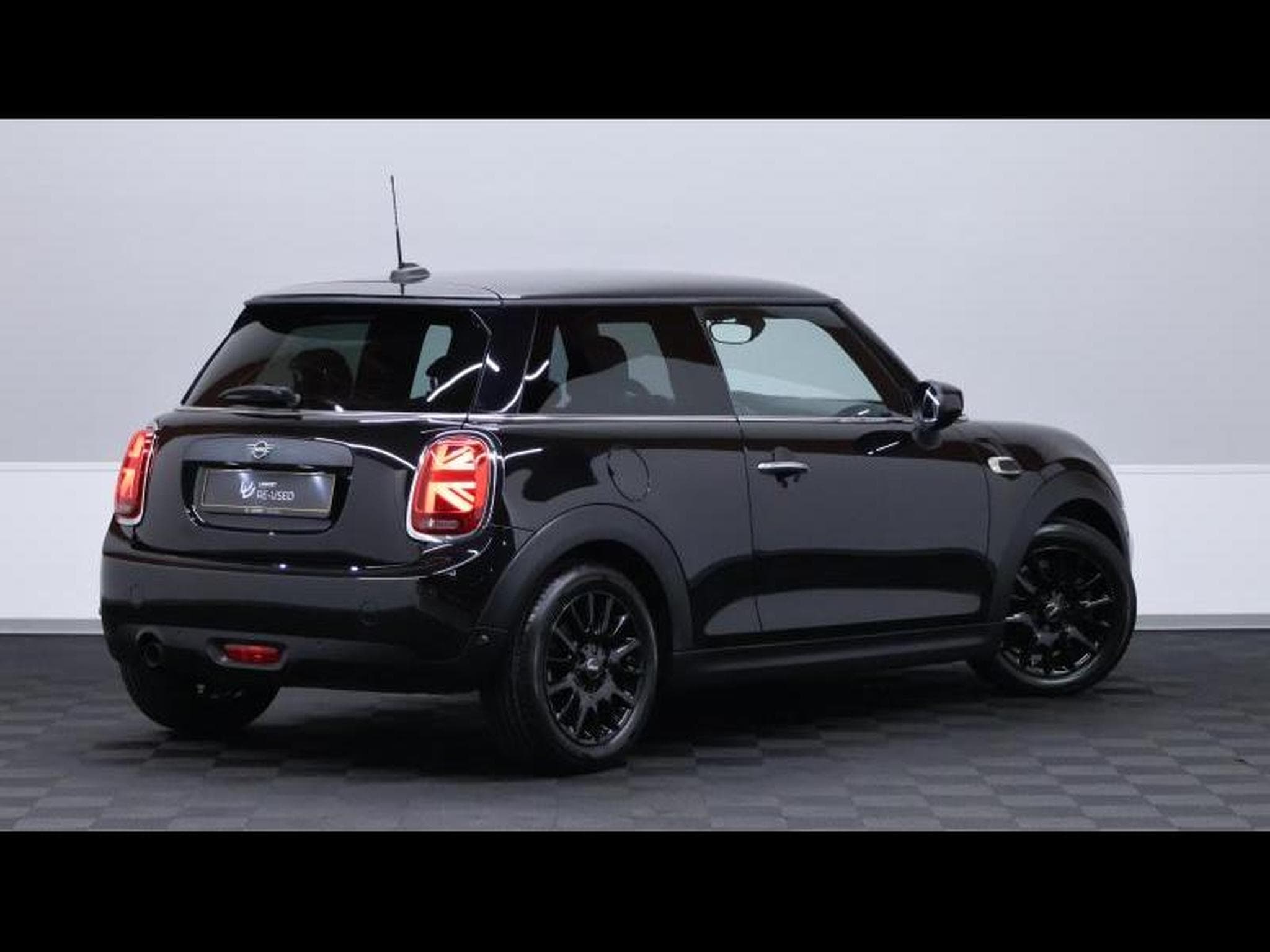 MINI Cooper 1.5 102ch steptronic (2020) - Photo 5