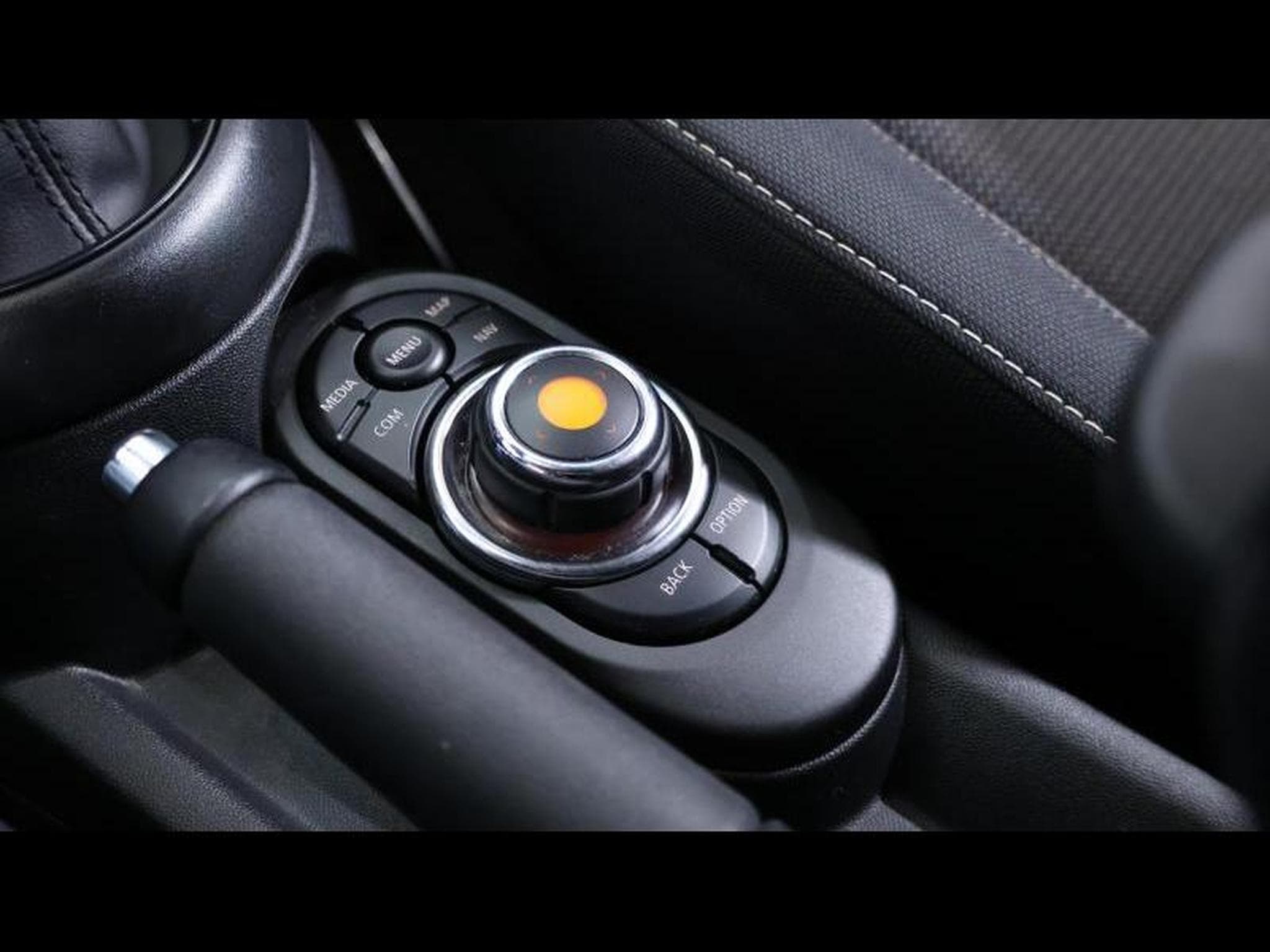 MINI Cooper 1.5 102ch steptronic (2020) - Photo 19
