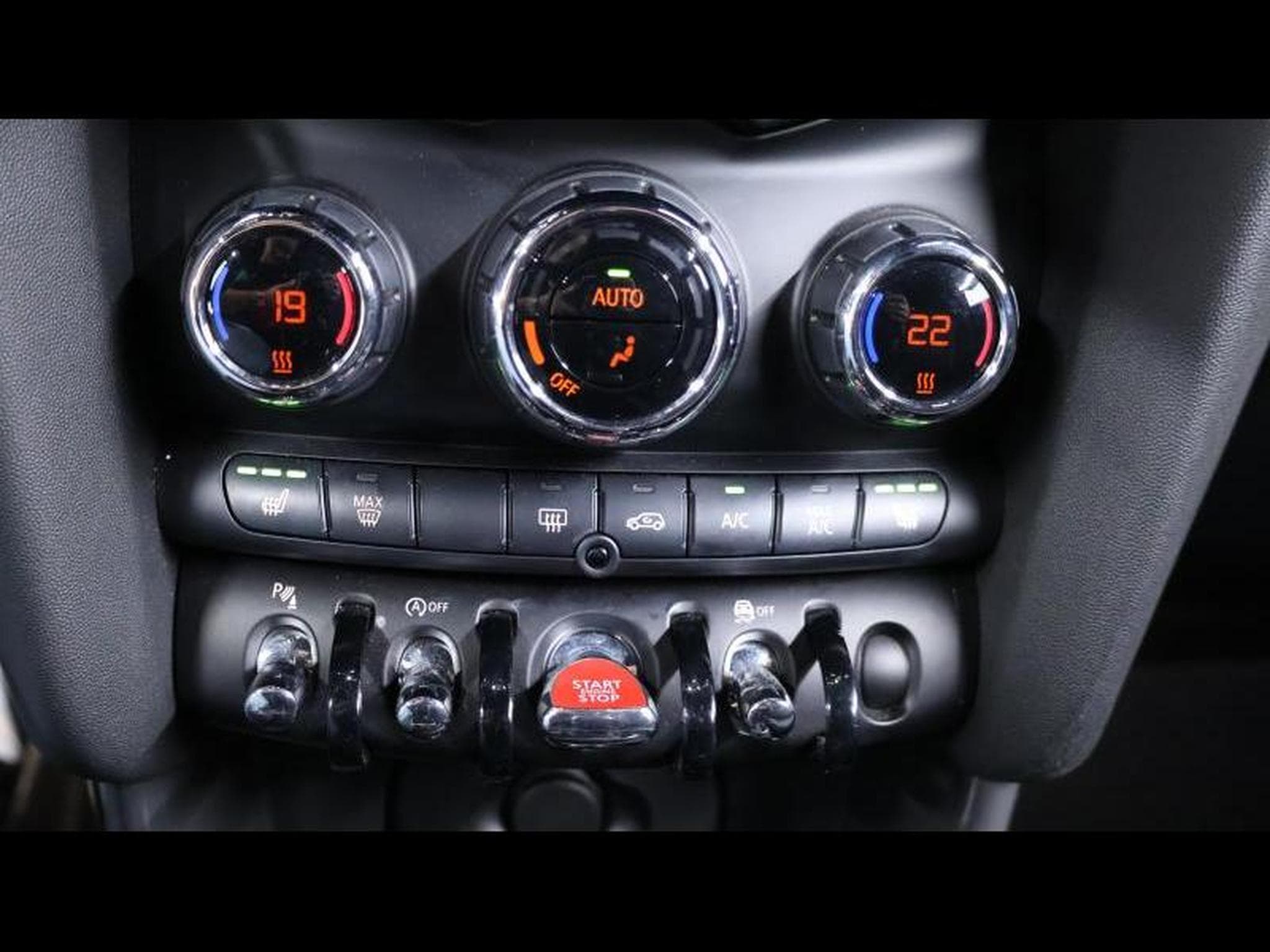 MINI Cooper 1.5 102ch steptronic (2020) - Photo 21